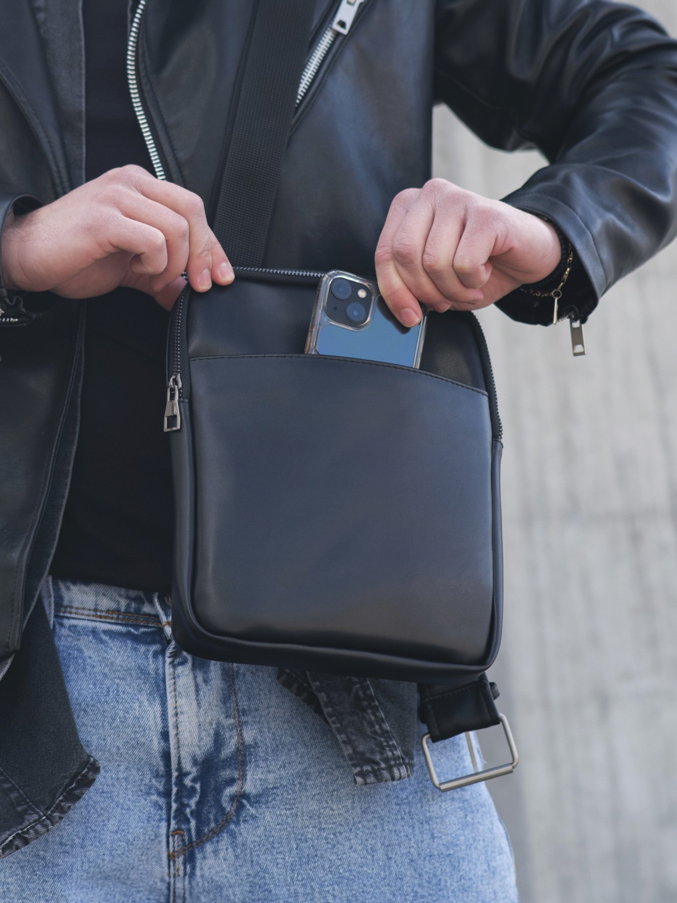 Мессенджер Without модель 8049542 Фото