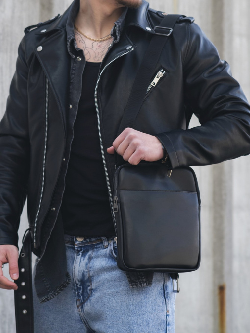 Мессенджер Without модель 8049542 Мессенджер Without модель 8049542 Фото