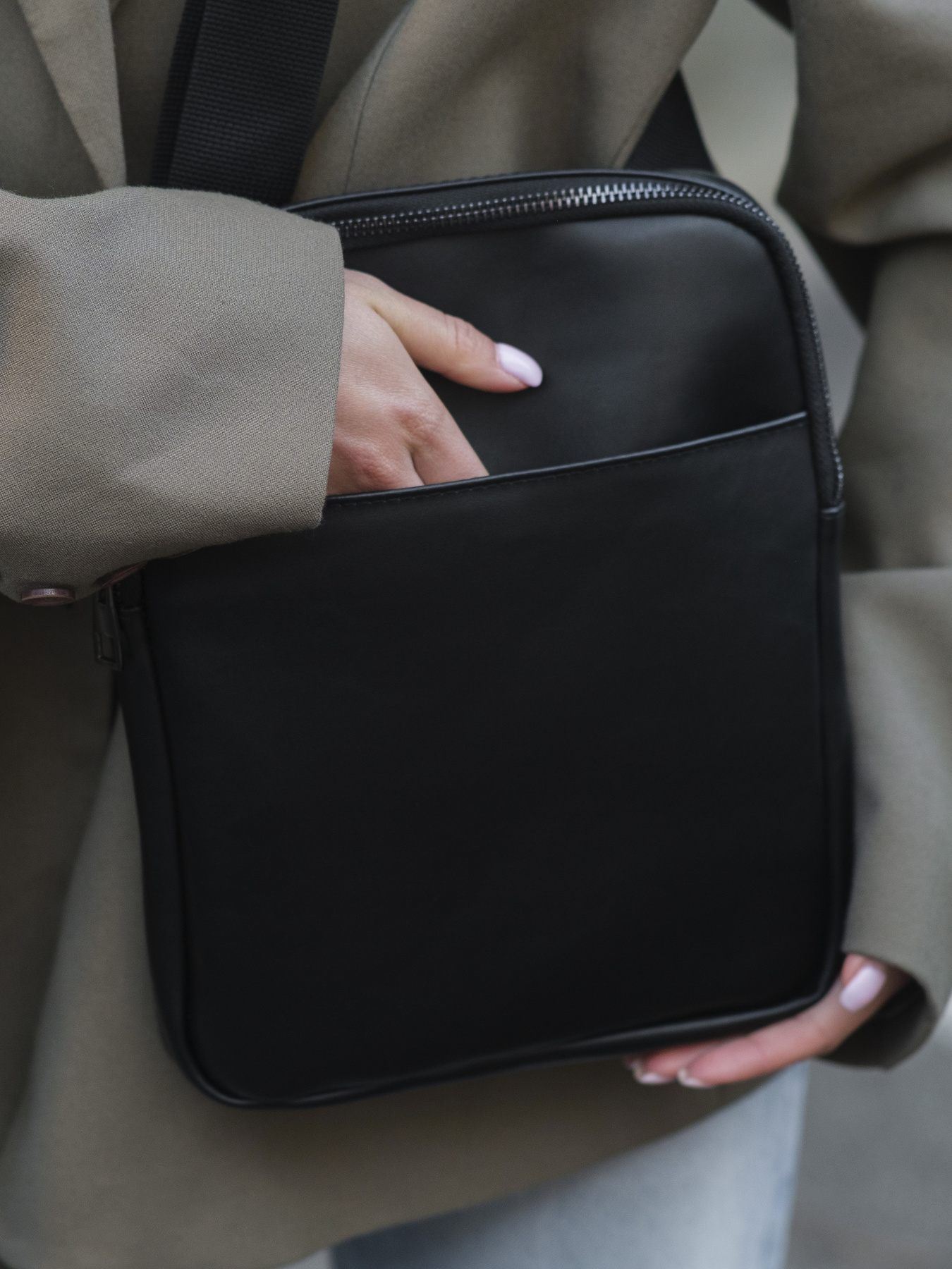 Мессенджер Without модель 8049543 Фото