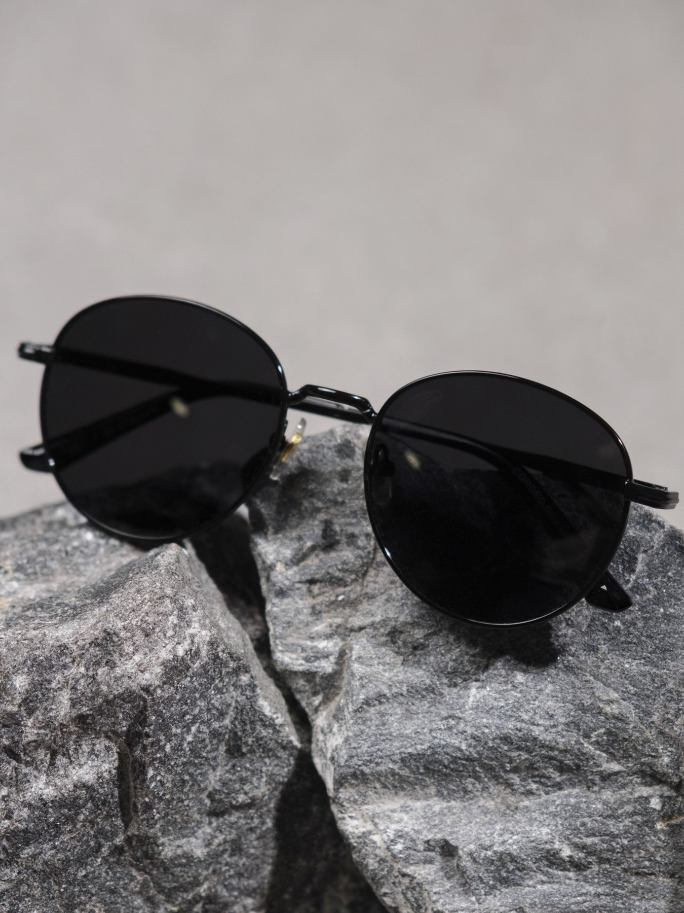 Сонцезахисні окуляри Without модель 8049576 Фото