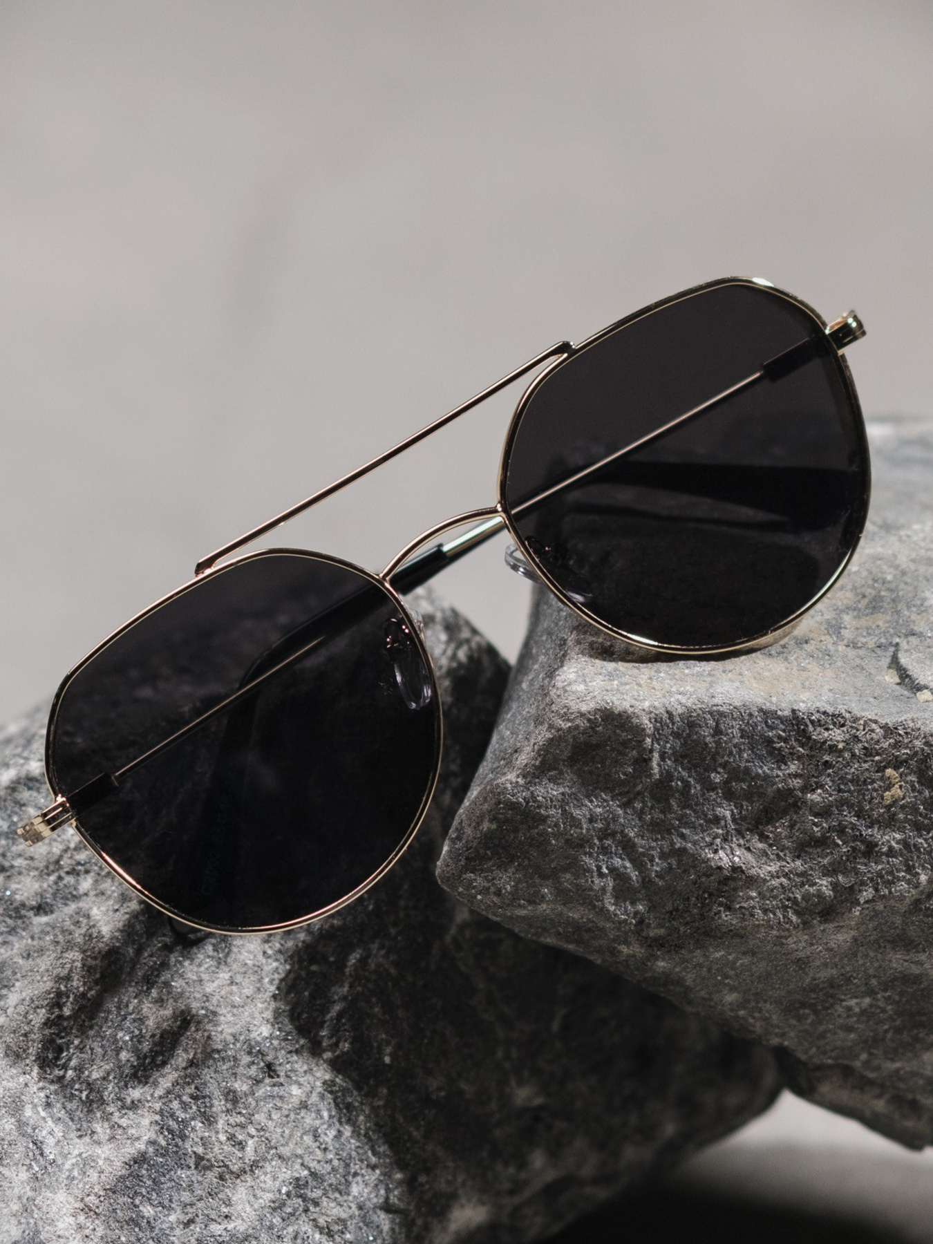 Сонцезахисні окуляри Without модель 8049580 Фото