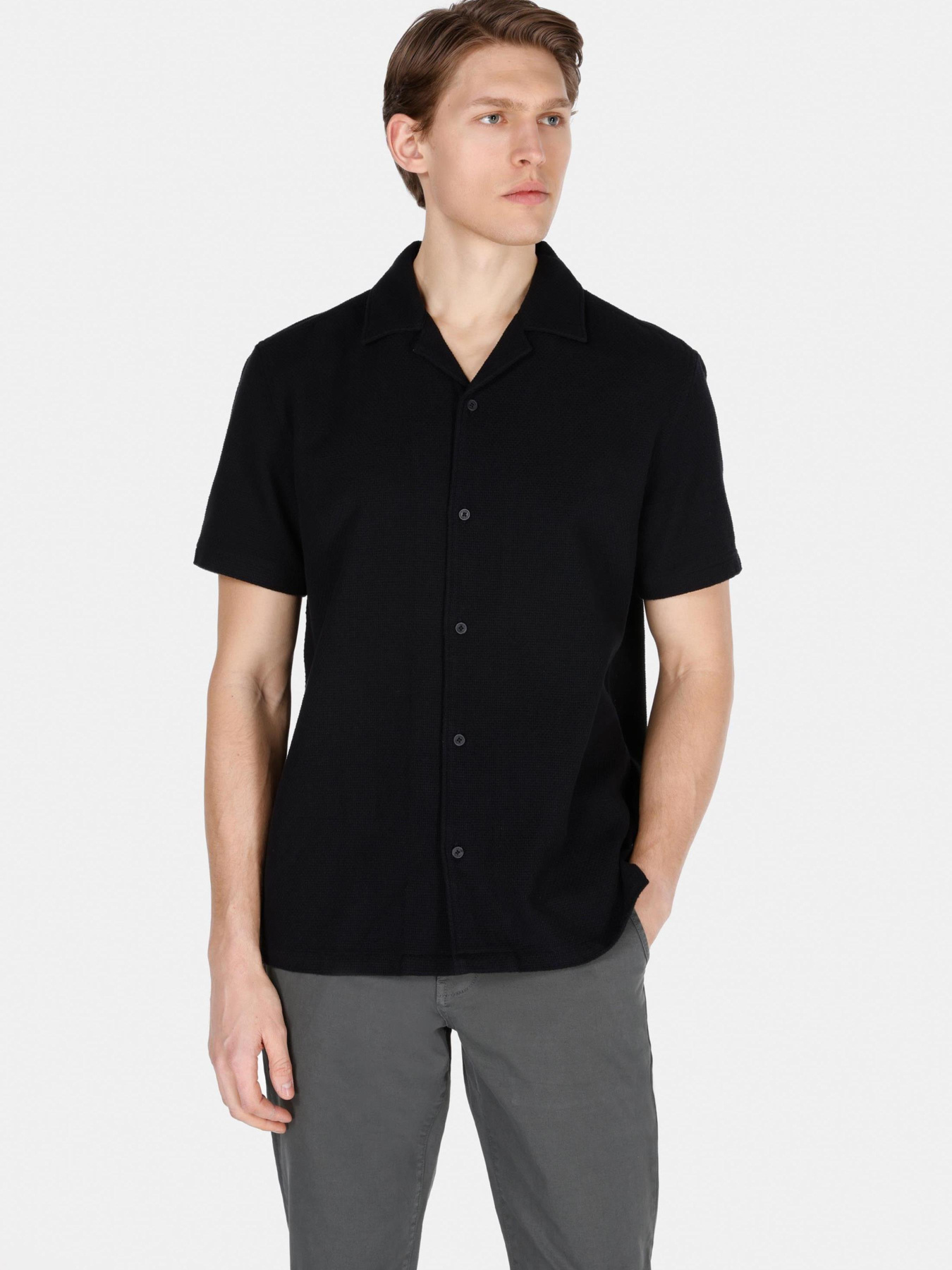 Сорочки Colin’s модель CL1072864_Q1.V1_BLK Фото