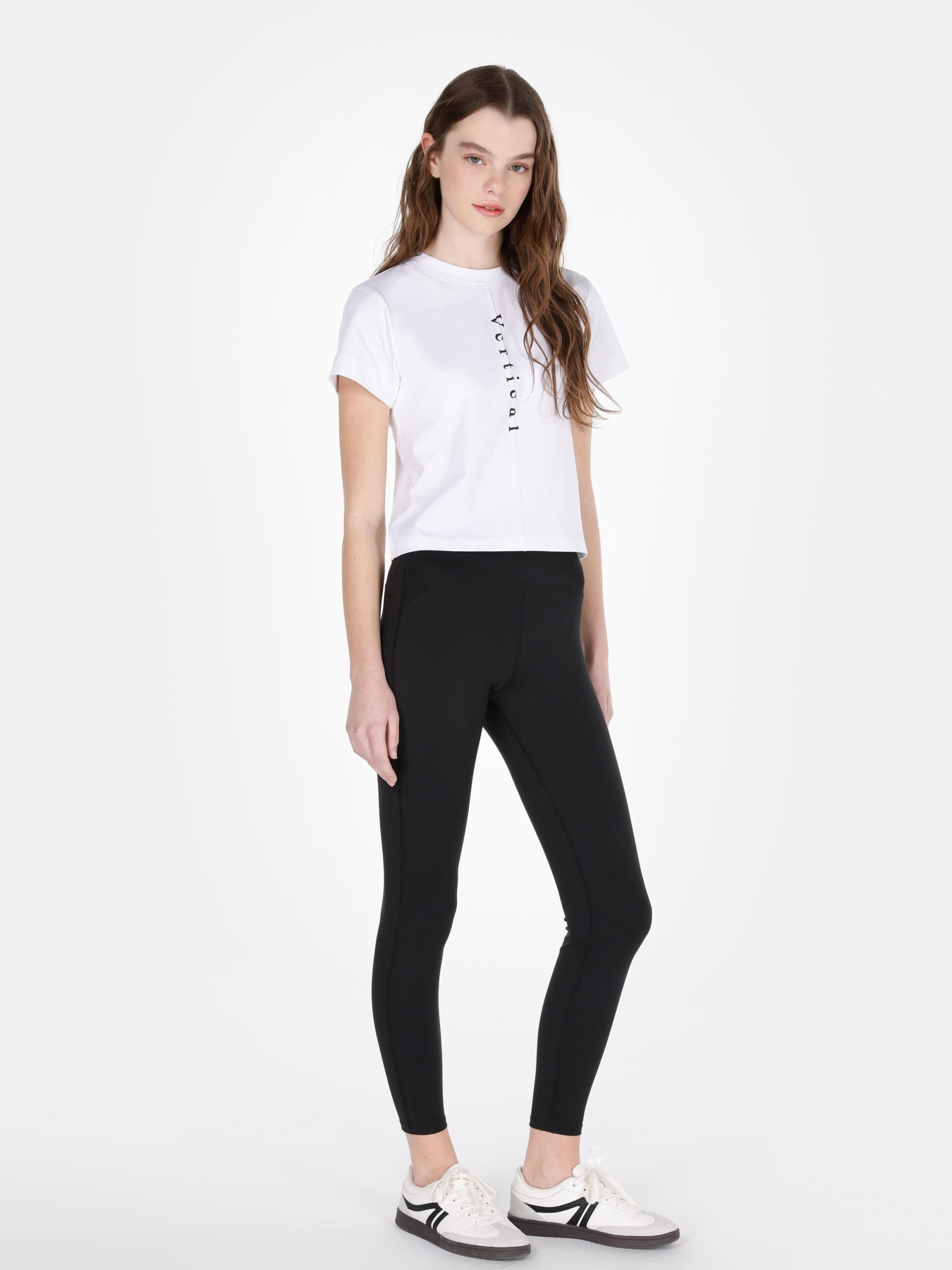 Футболки и поло Colin’s модель CL1073174_Q1.V1_WHT Фото