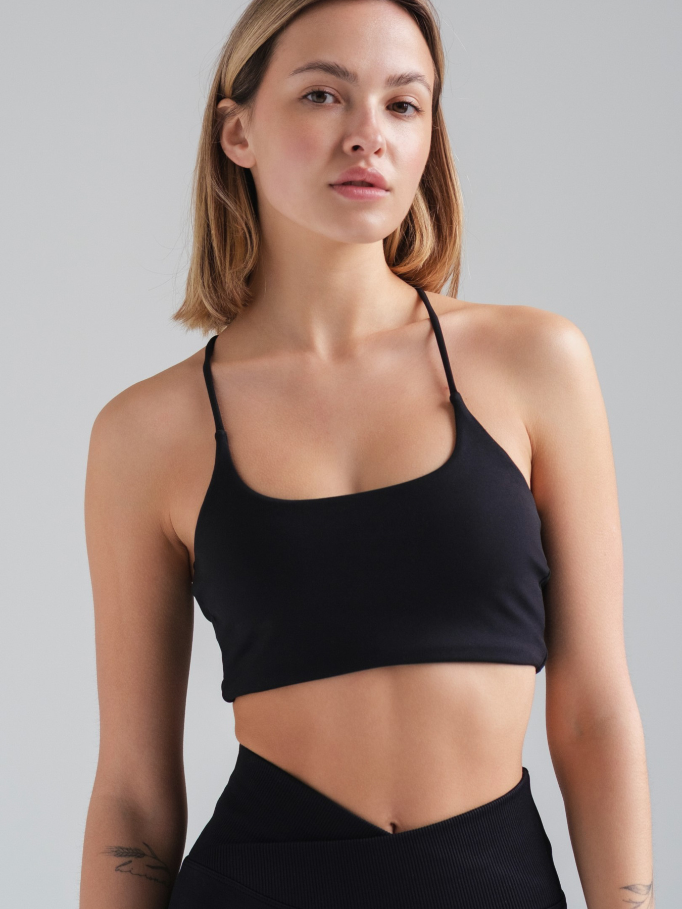 Топ спортивный Without модель 8049588 Фото