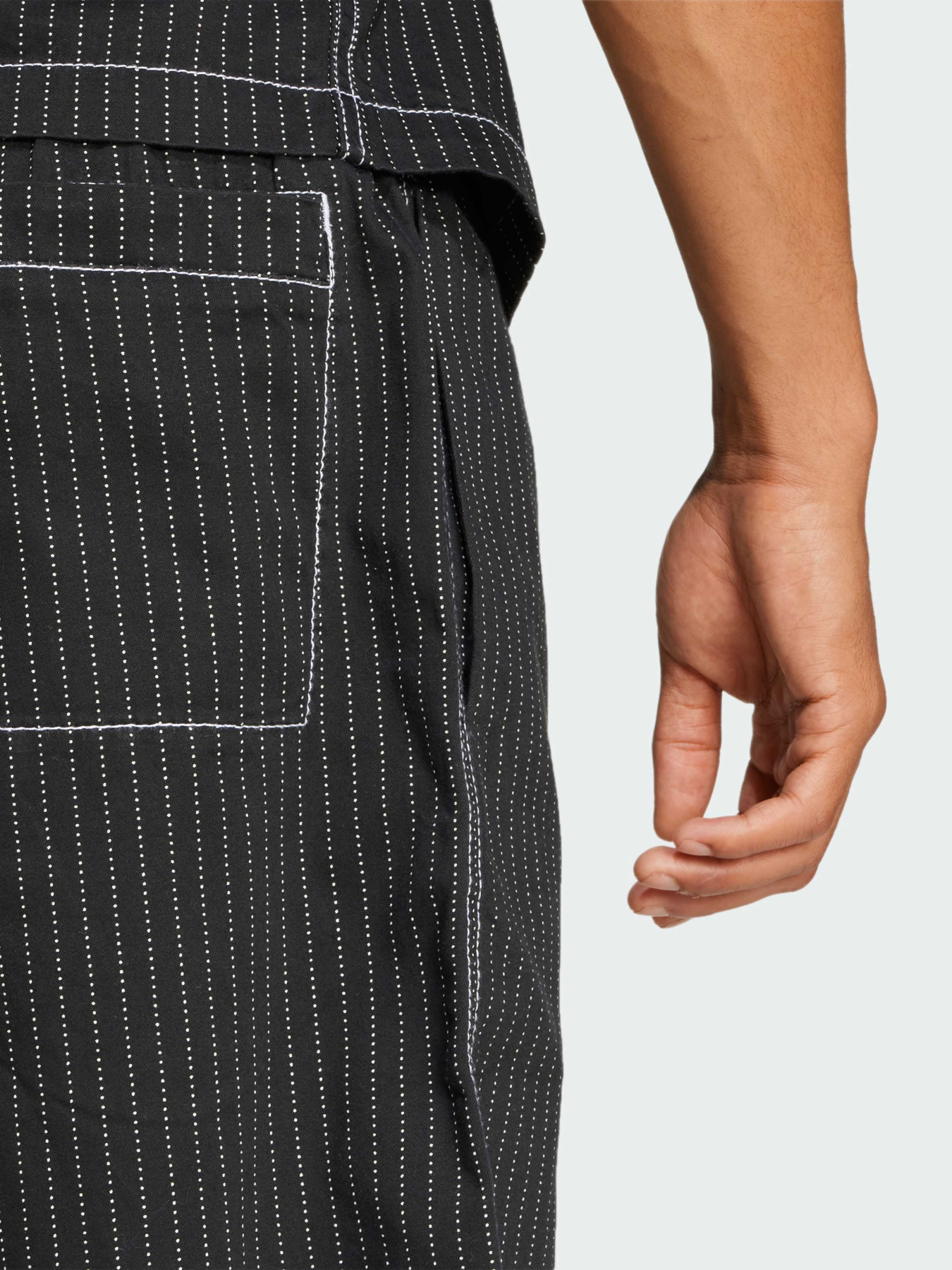 Повсякденні шорти Adidas Graphics модель JP4491 Фото