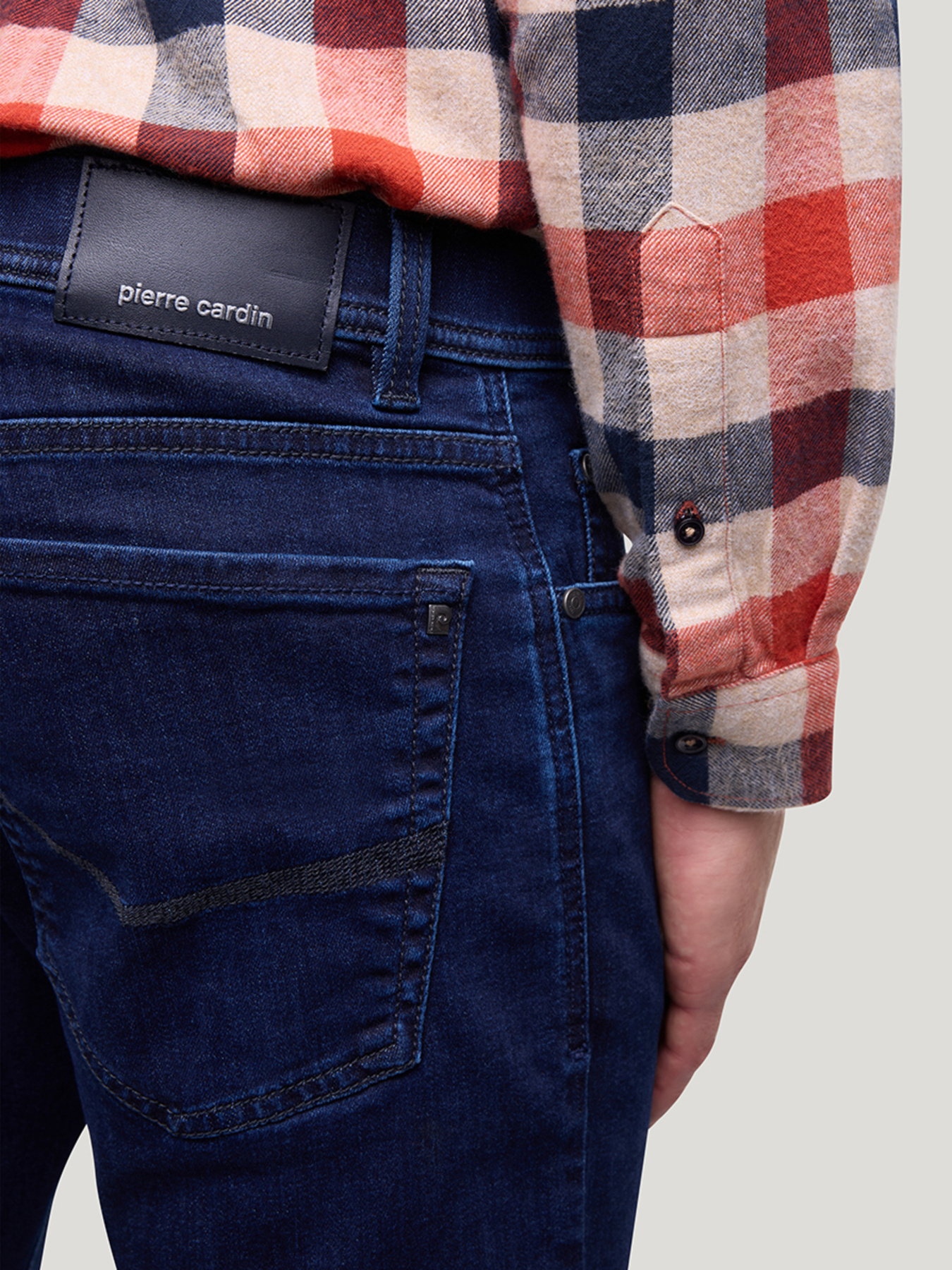 Зауженные джинсы Pierre Cardin модель C7 34510.8054.6811 Зауженные джинсы Pierre Cardin модель C7 34510.8054.6811 Фото