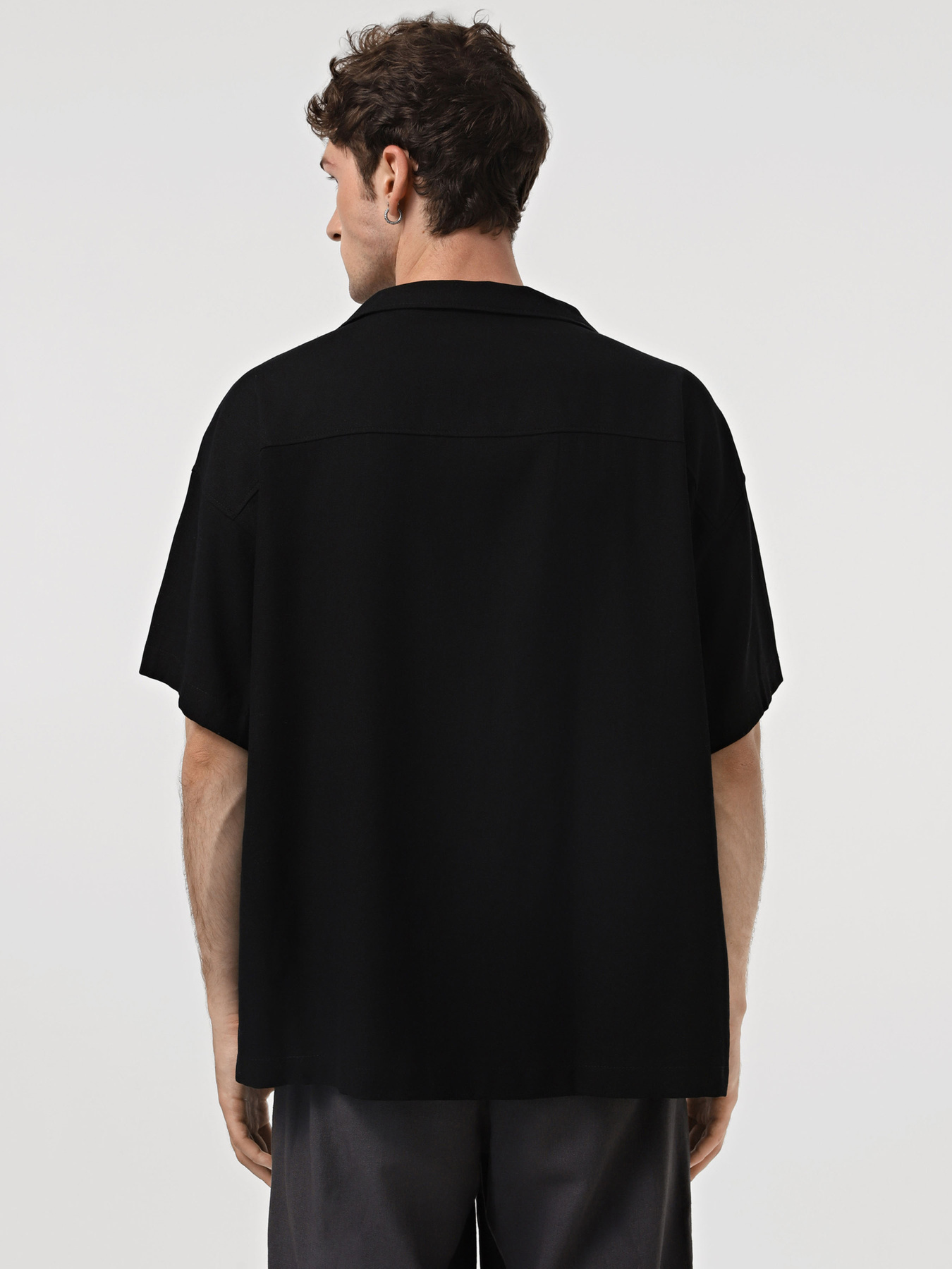 Сорочка повсякденна IJ модель ij-sorochkaKR-linen-black-man Фото