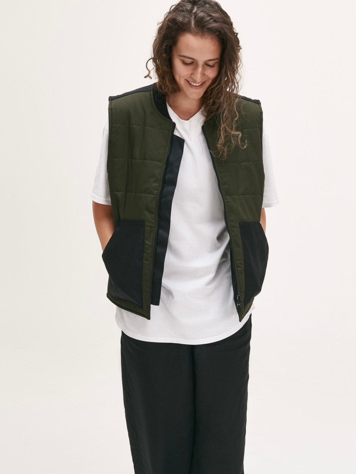 Утеплений жилет HAUBERT модель 11730WE4 Утеплений жилет HAUBERT модель 11730WE4 Фото