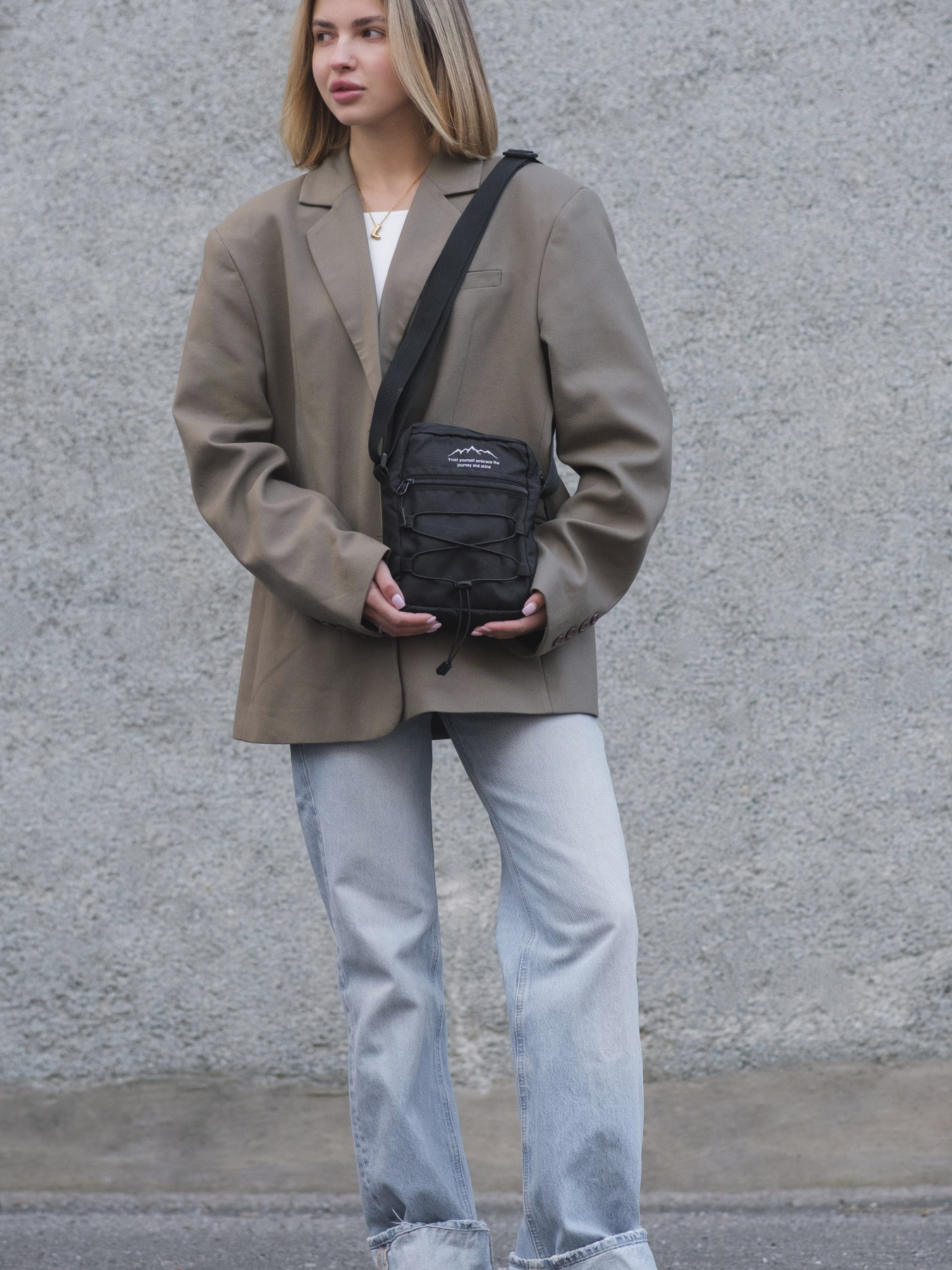 Мессенджер Without модель 8049553 Фото