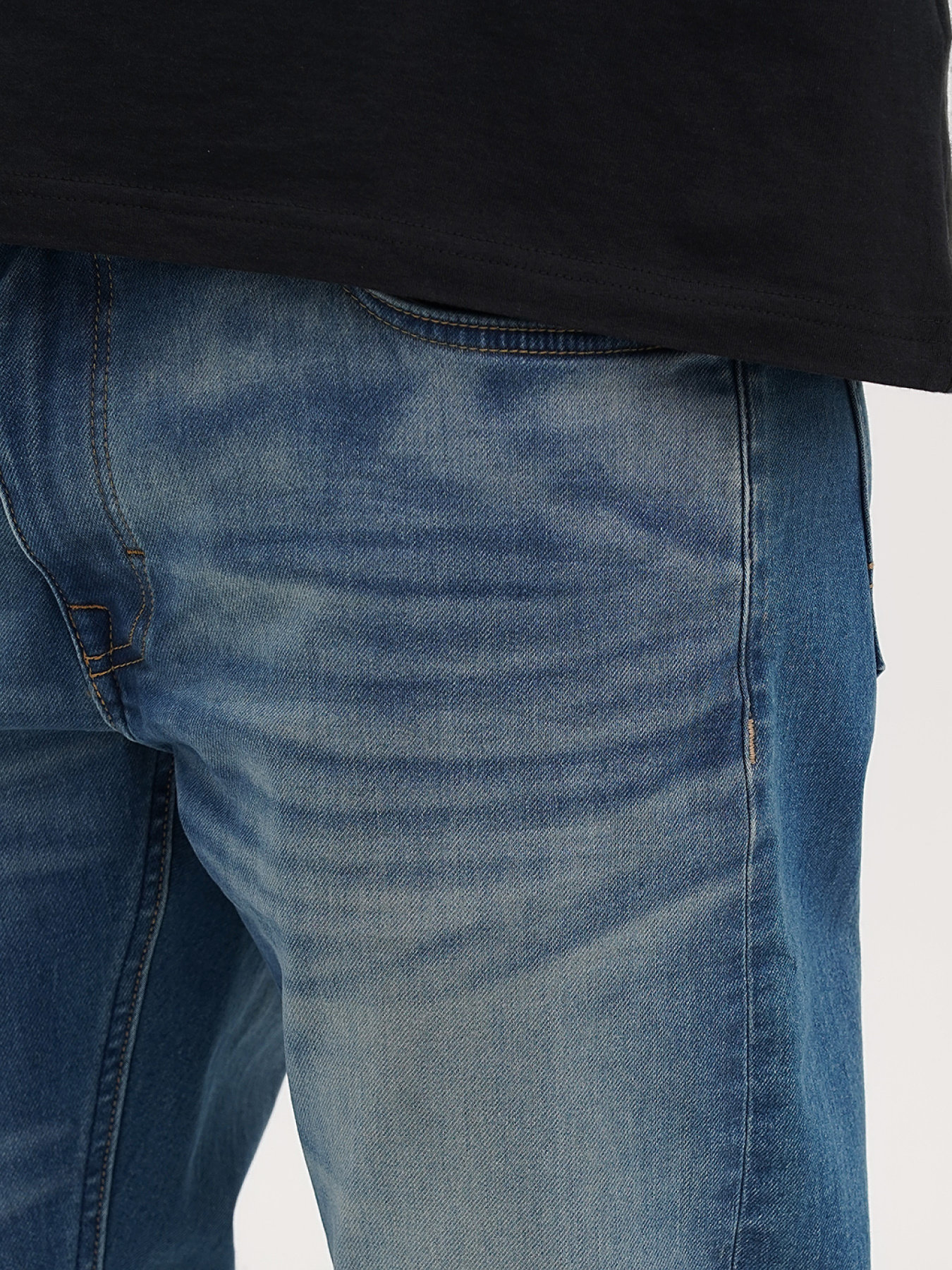 Зауженные джинсы Mustang Jeans Oregon Slim K модель 1014374 Фото