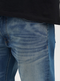 Зауженные джинсы Mustang Jeans Oregon Slim K модель 1014374 Фото