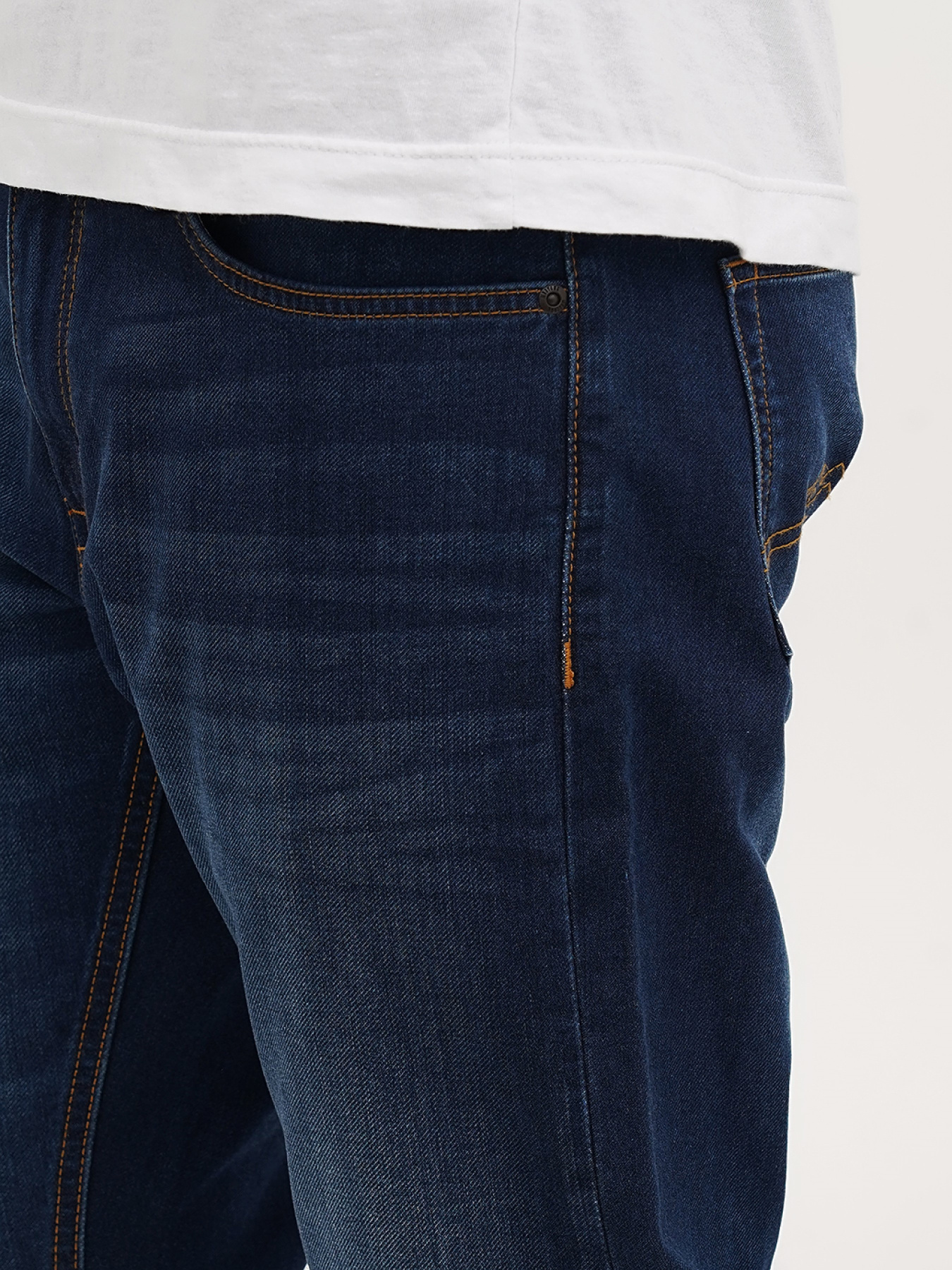 Зауженные джинсы Mustang Jeans Oregon Slim K модель 1014598 Зауженные джинсы Mustang Jeans Oregon Slim K модель 1014598 Фото