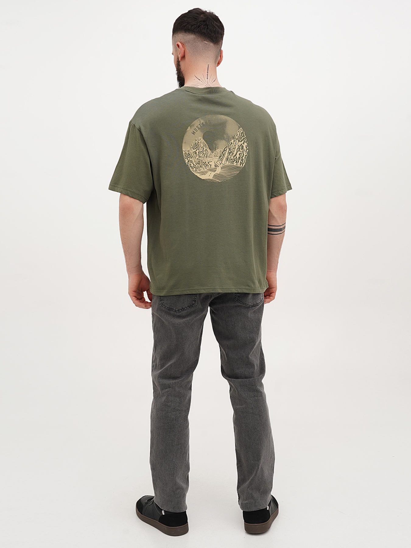 Зауженные джинсы Mustang Jeans Tramper Tapered модель 2013630 Фото