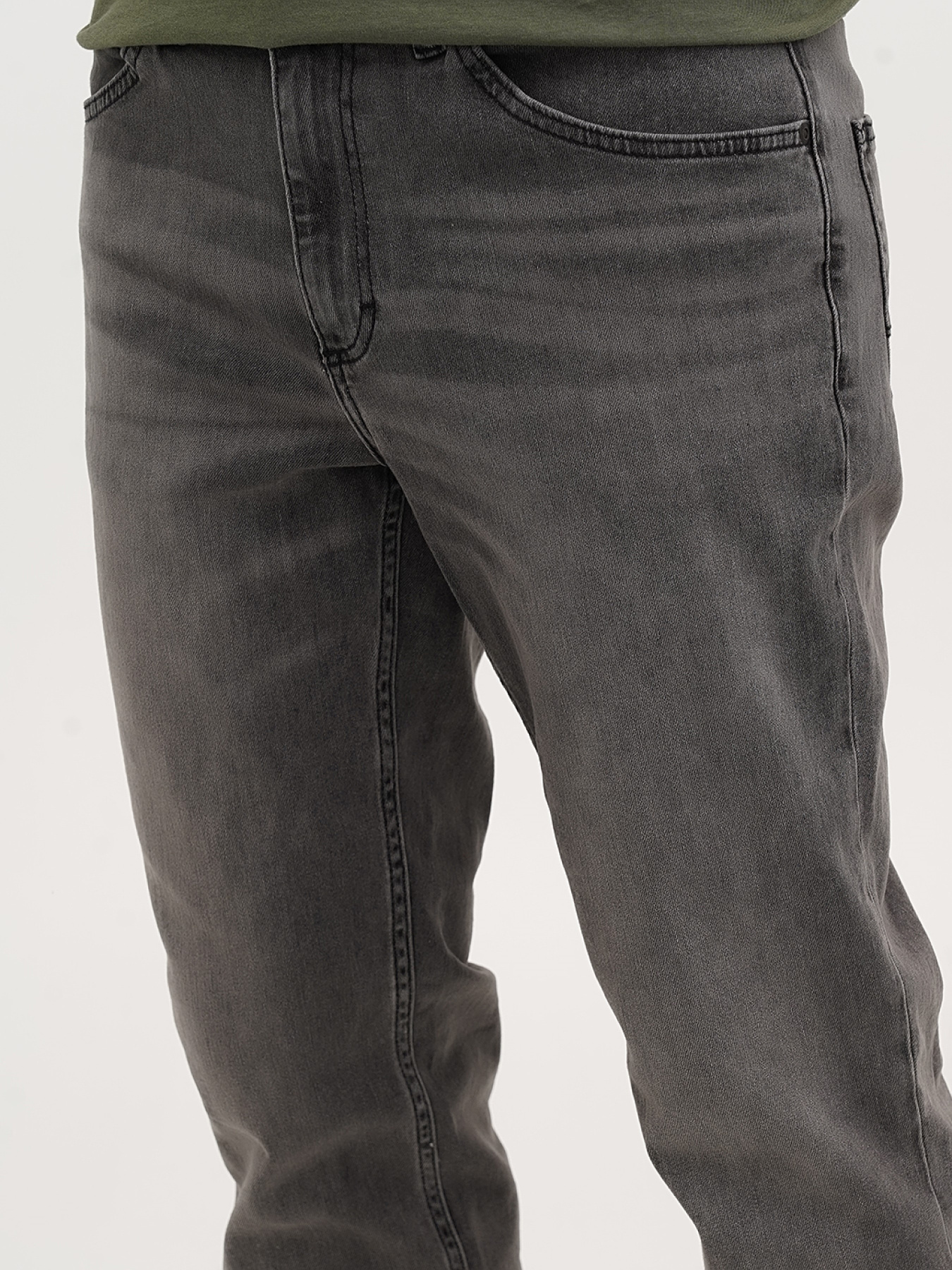 Зауженные джинсы Mustang Jeans Tramper Tapered модель 2013630 Фото