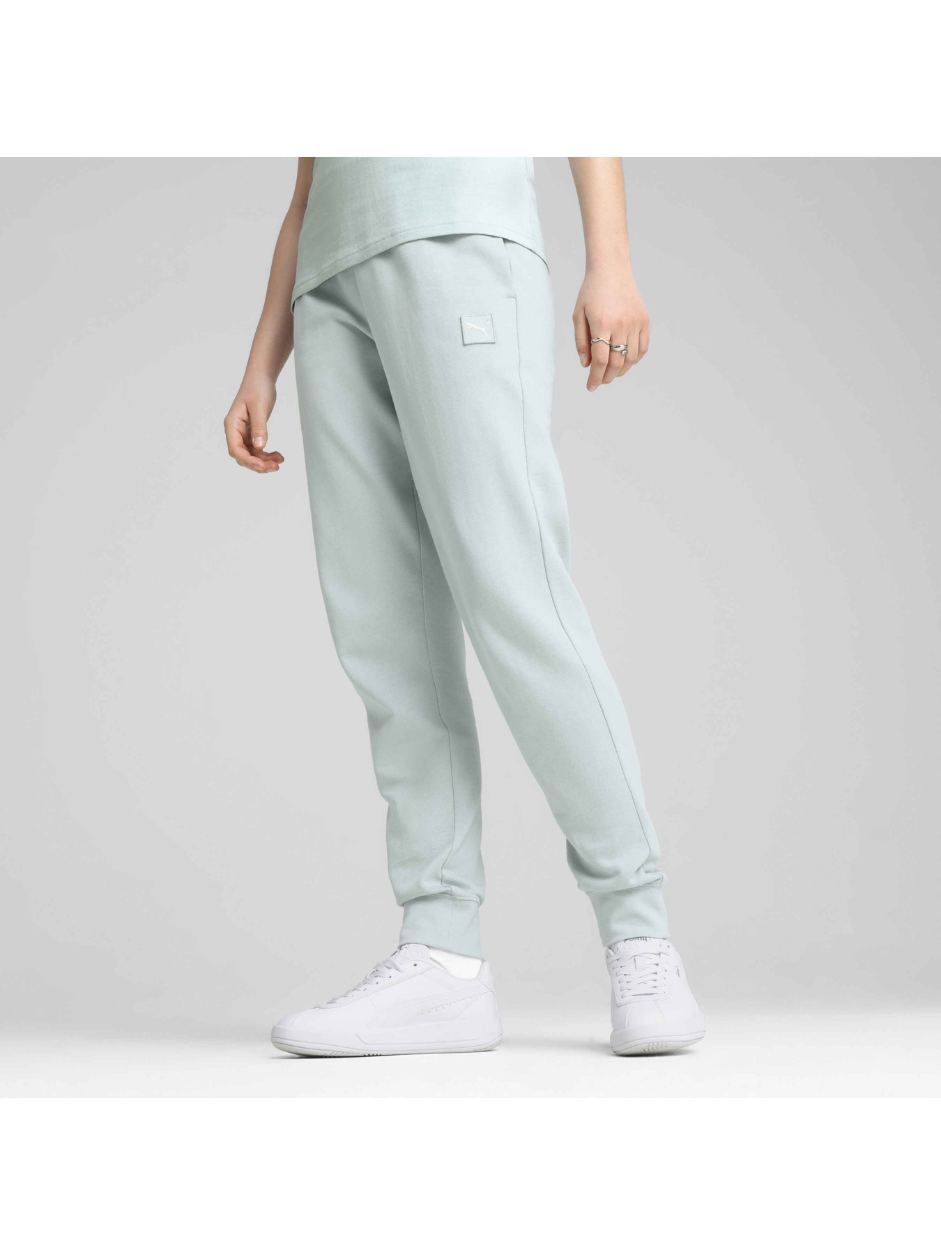 Штаны спортивные PUMA Ess Elevated Sweatpants модель 685019 Фото