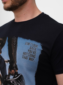 Футболка Trend Collection модель TC12184DarkBlueFTBLK Футболка Trend Collection модель TC12184DarkBlueFTBLK Фото