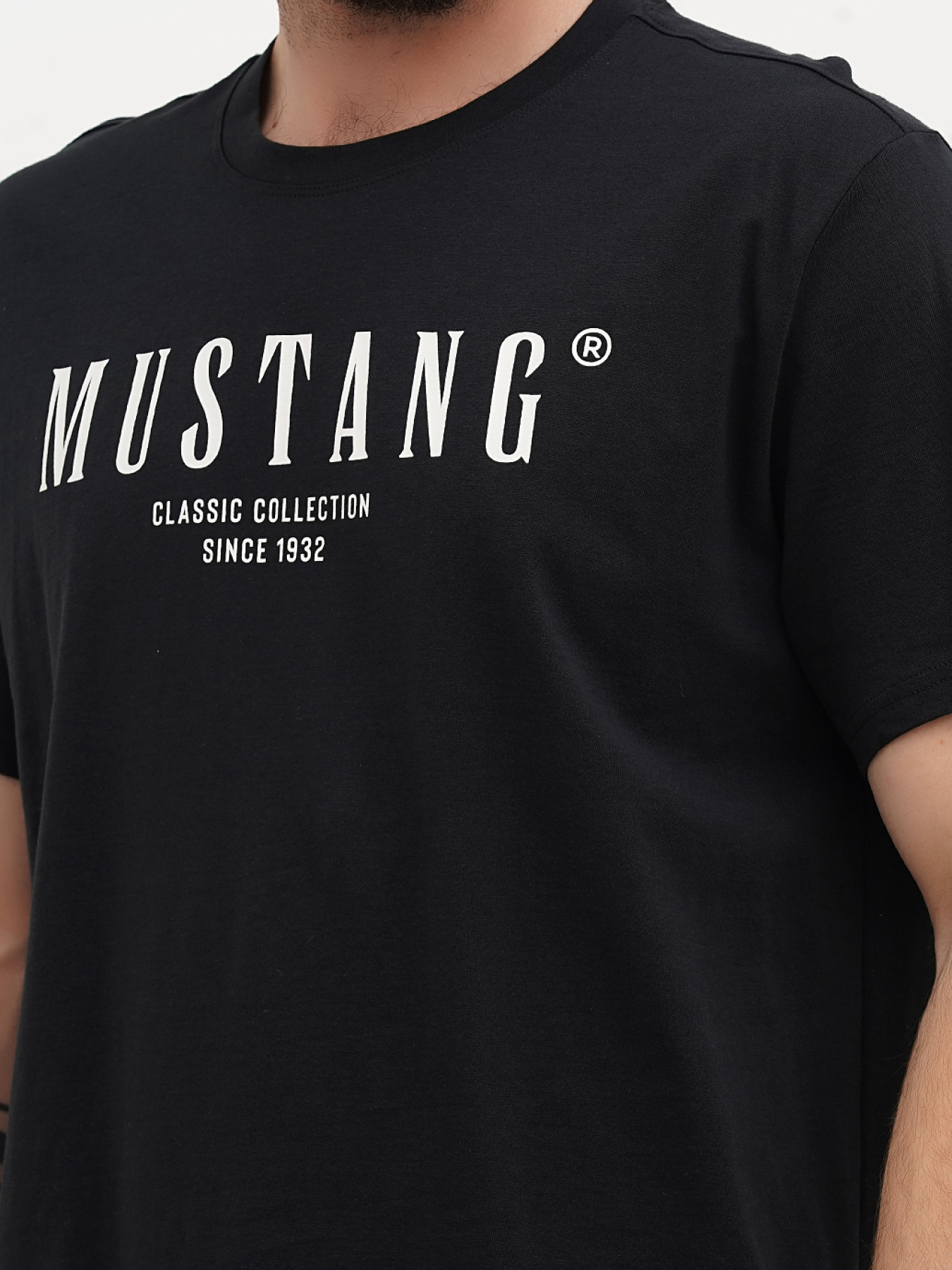 Футболка Mustang Jeans Austin модель 1015054 Фото