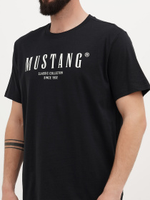 Футболка Mustang Jeans Austin модель 1015054 Фото