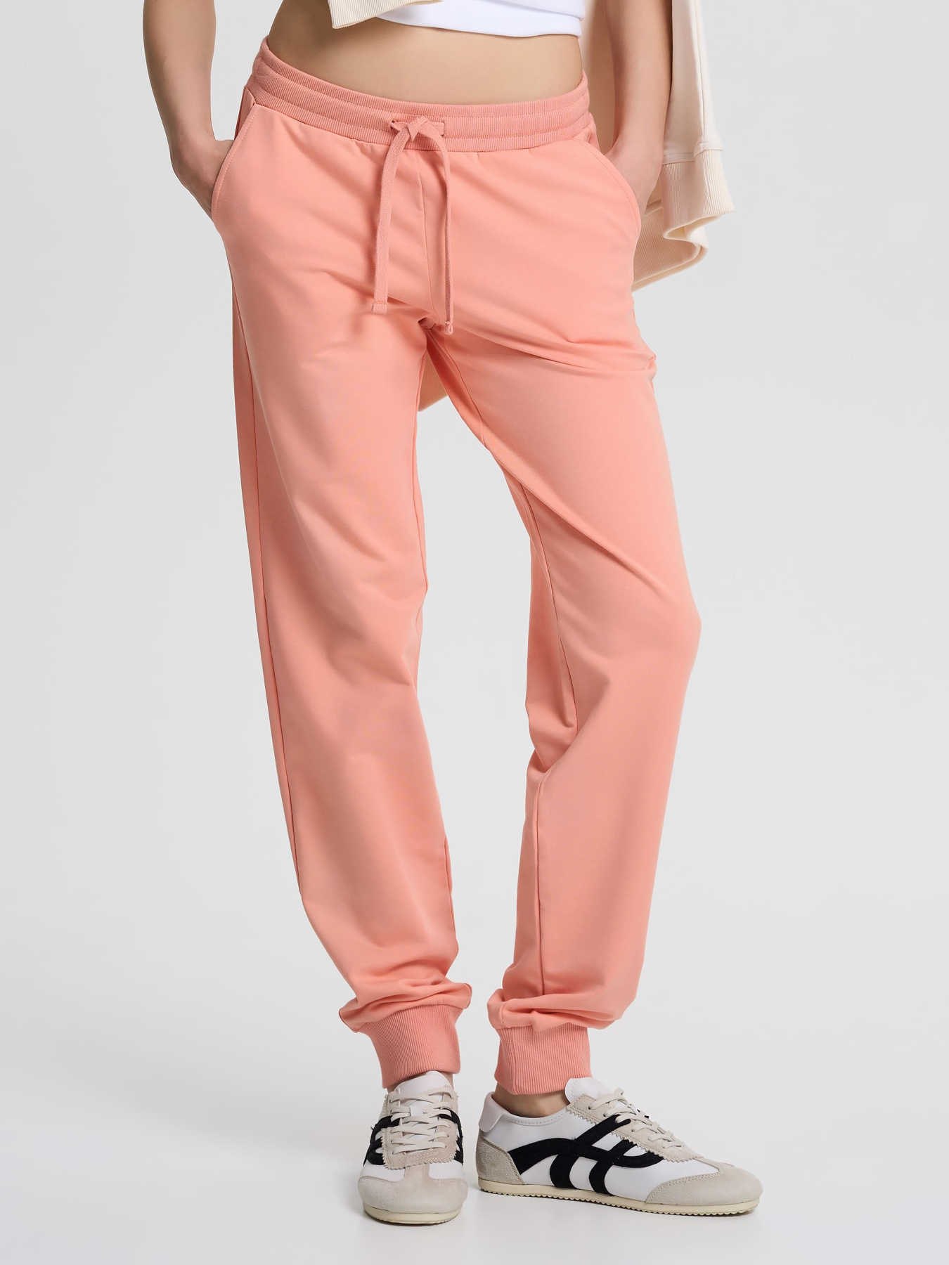 Джоггеры Роза модель 200124_coral Джоггеры Роза модель 200124_coral Фото