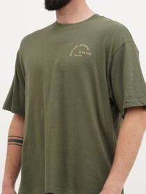 Футболка Mustang Jeans Aidan C Print модель 3014086 Фото