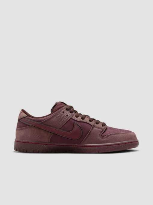 Кроссовки NIKE КSb Dunk Low модель FN0619-600 Фото
