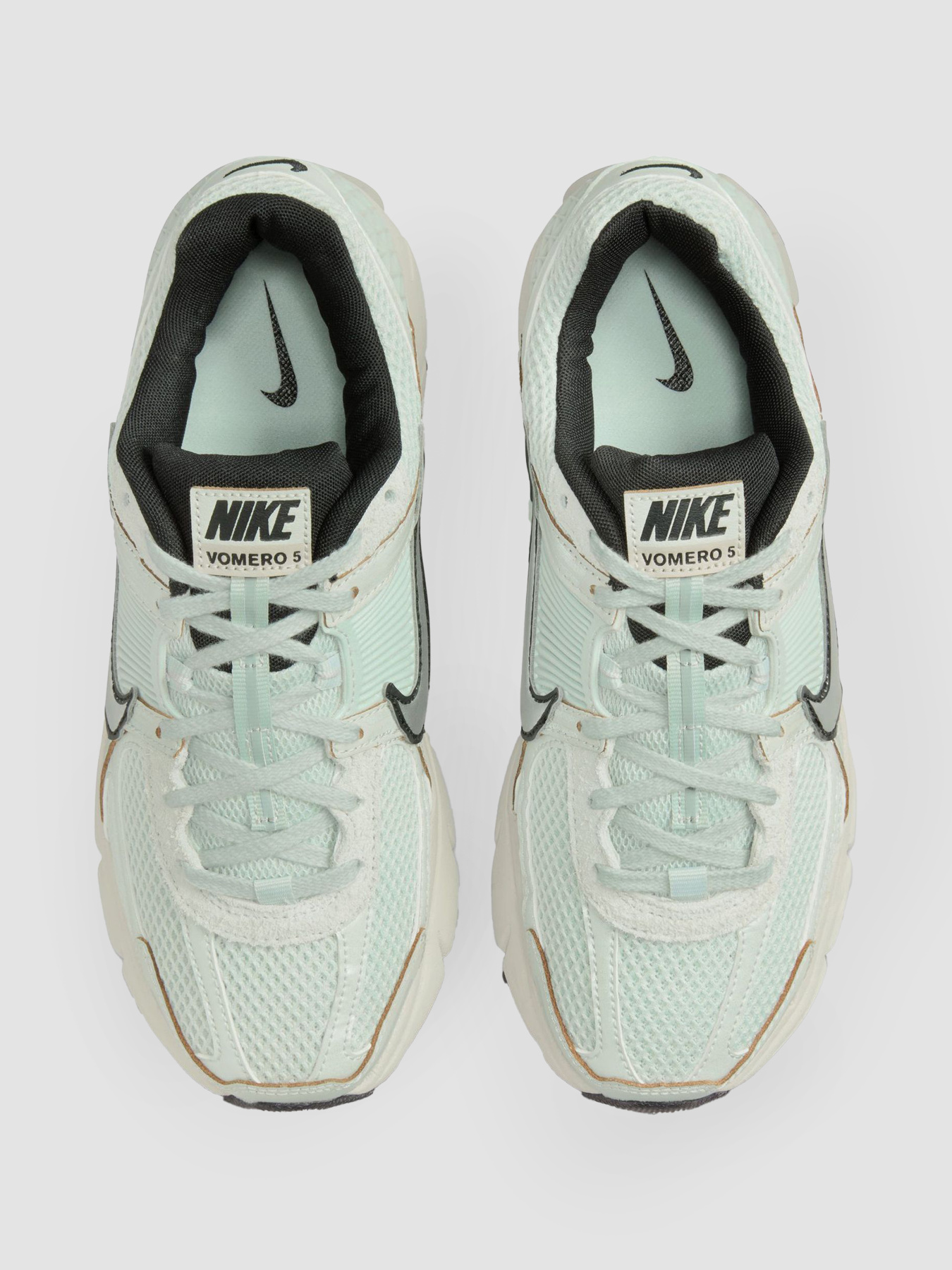 Кросівки повсякденні NIKE Zoom Vomero 5 модель FN6742-001 Фото