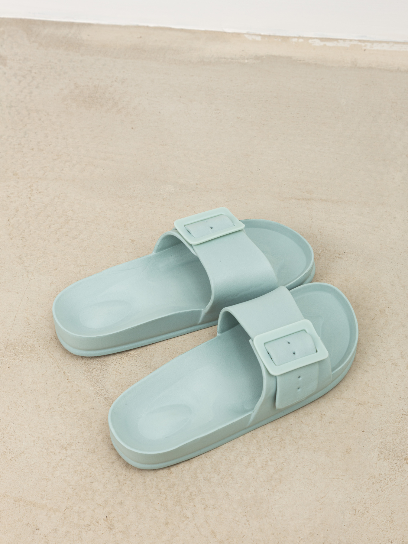 Шлепанцы Famo модель SL-2024-2_02 Фото