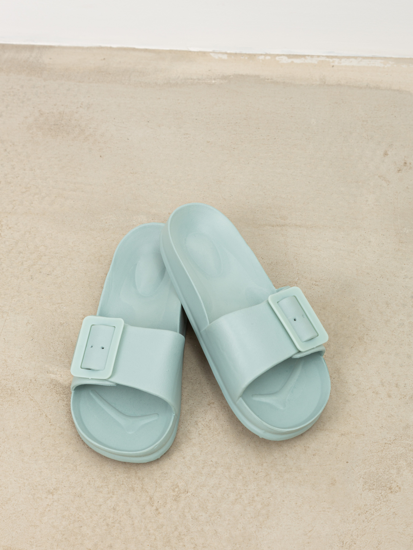 Шлепанцы Famo модель SL-2024-2_02 Фото