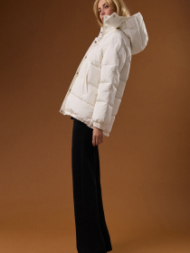 Пуховик TrikoBakh модель 3675-molochnij Фото