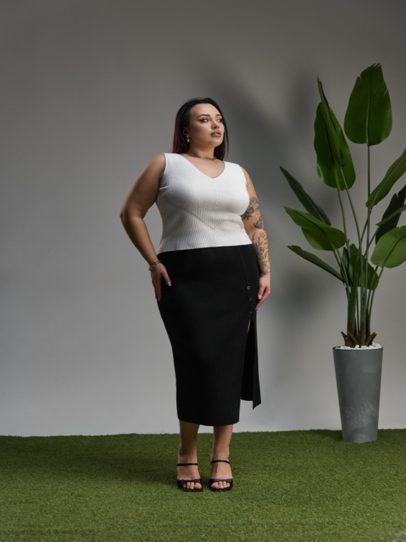 Юбка миди TrikoBakh модель 2513-chornij Фото