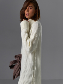 Свитер TrikoBakh модель 2521-moloko Фото