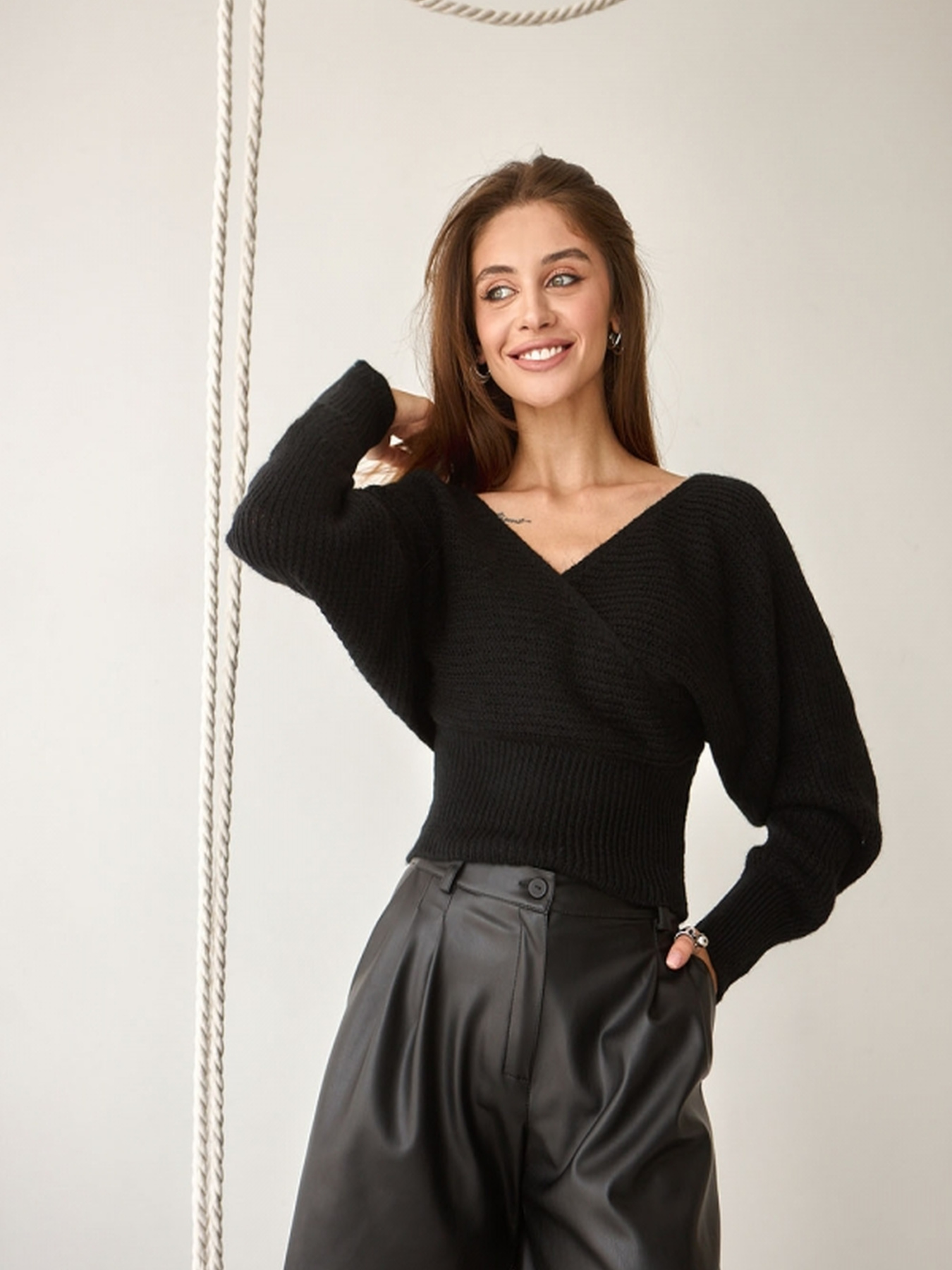 Повседневные шорты TrikoBakh модель 1792-chornij Фото