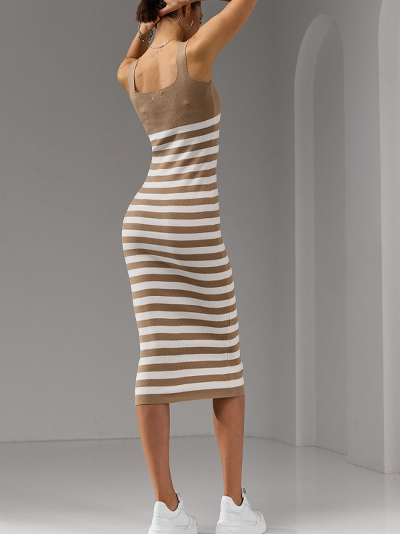 Платье миди TrikoBakh модель 2454-kemel Платье миди TrikoBakh модель 2454-kemel Фото