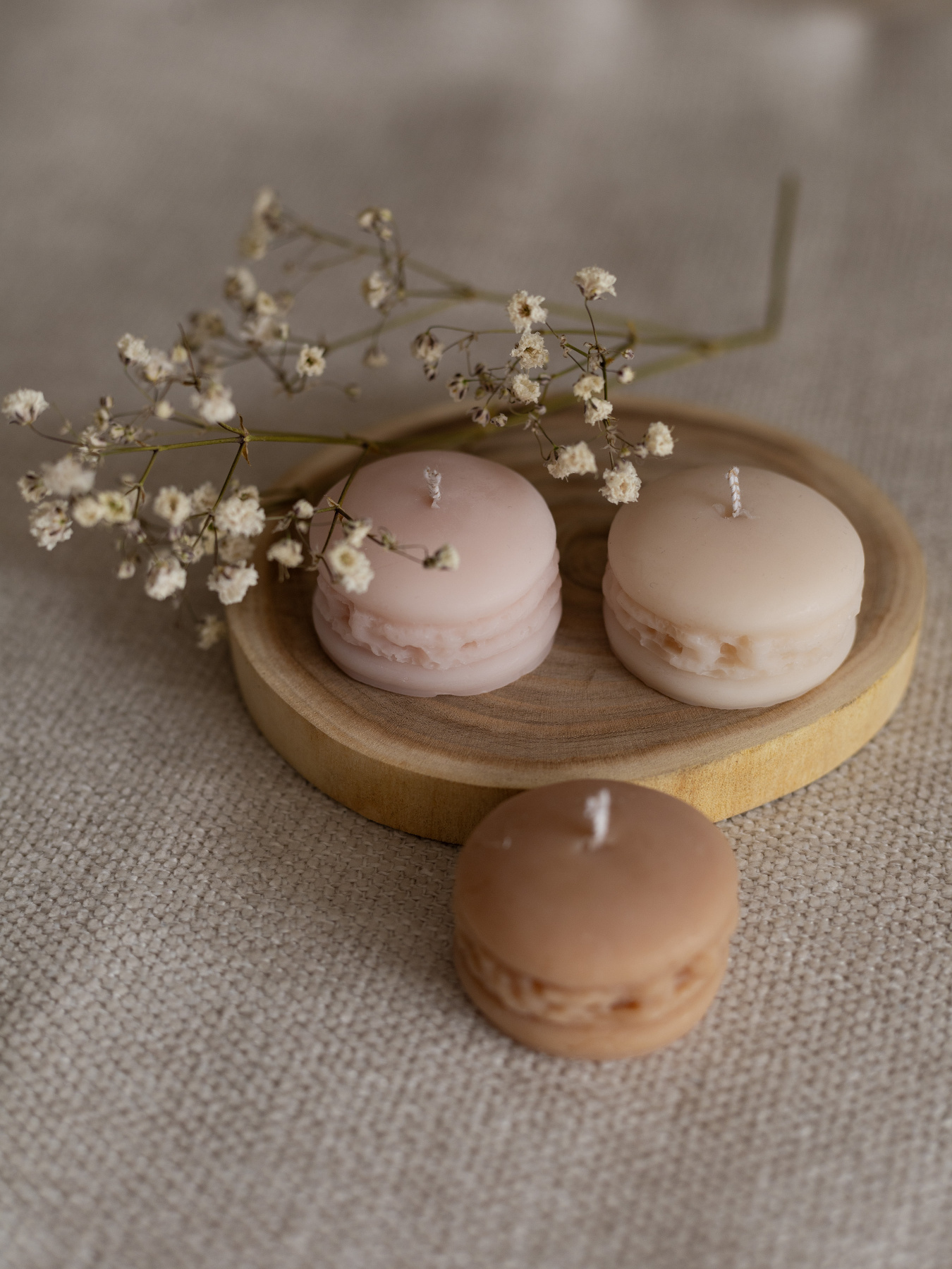 Ароматична свічка "Макарун", аромат - Almond Macaron (макарун), з натурального оливкового воску Candle Design модель 130.2002 Фото