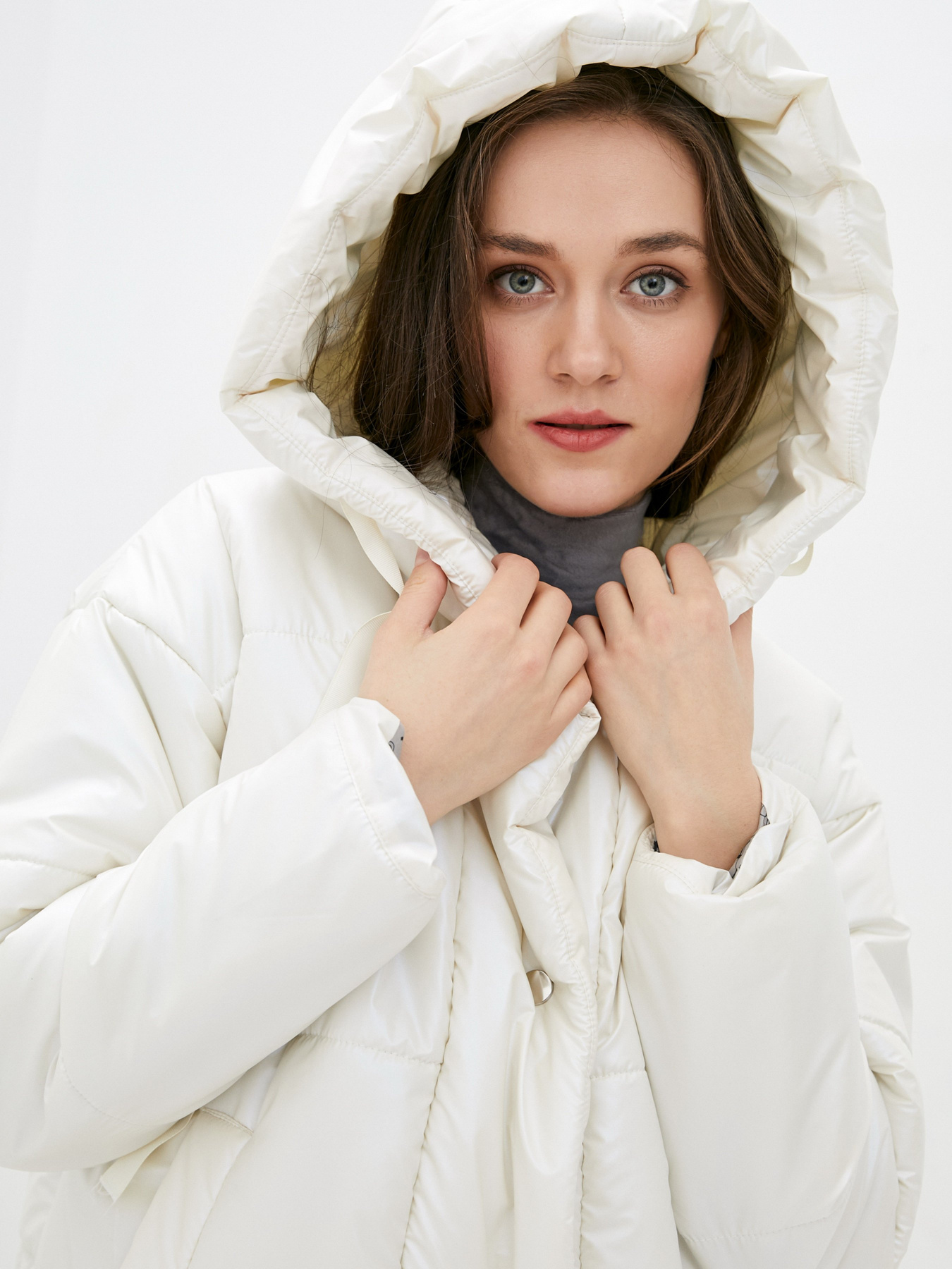 Демісезонна куртка ISSA Plus модель SA-310_milky Фото