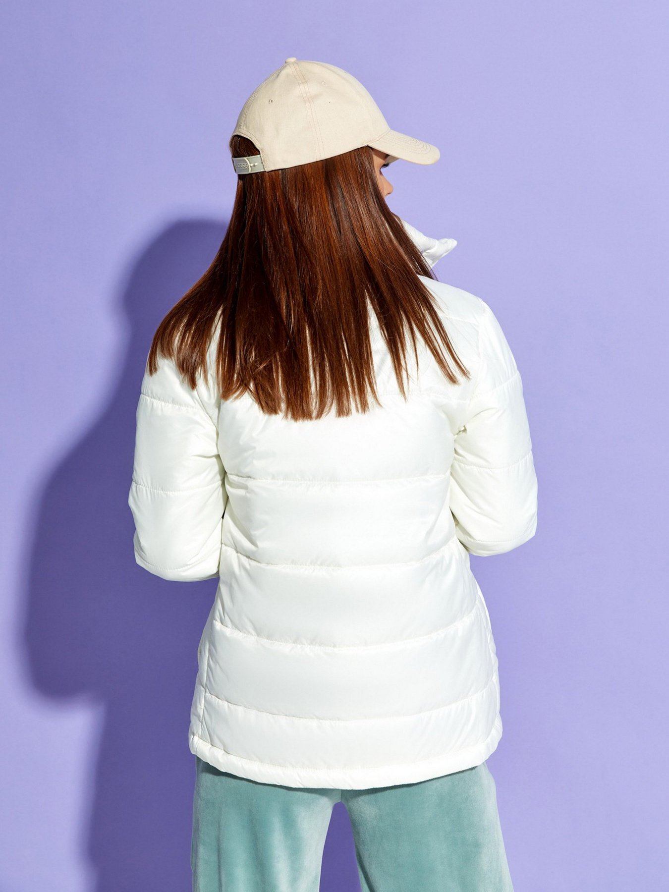 Демісезонна куртка ISSA Plus модель SA-311_milky Фото