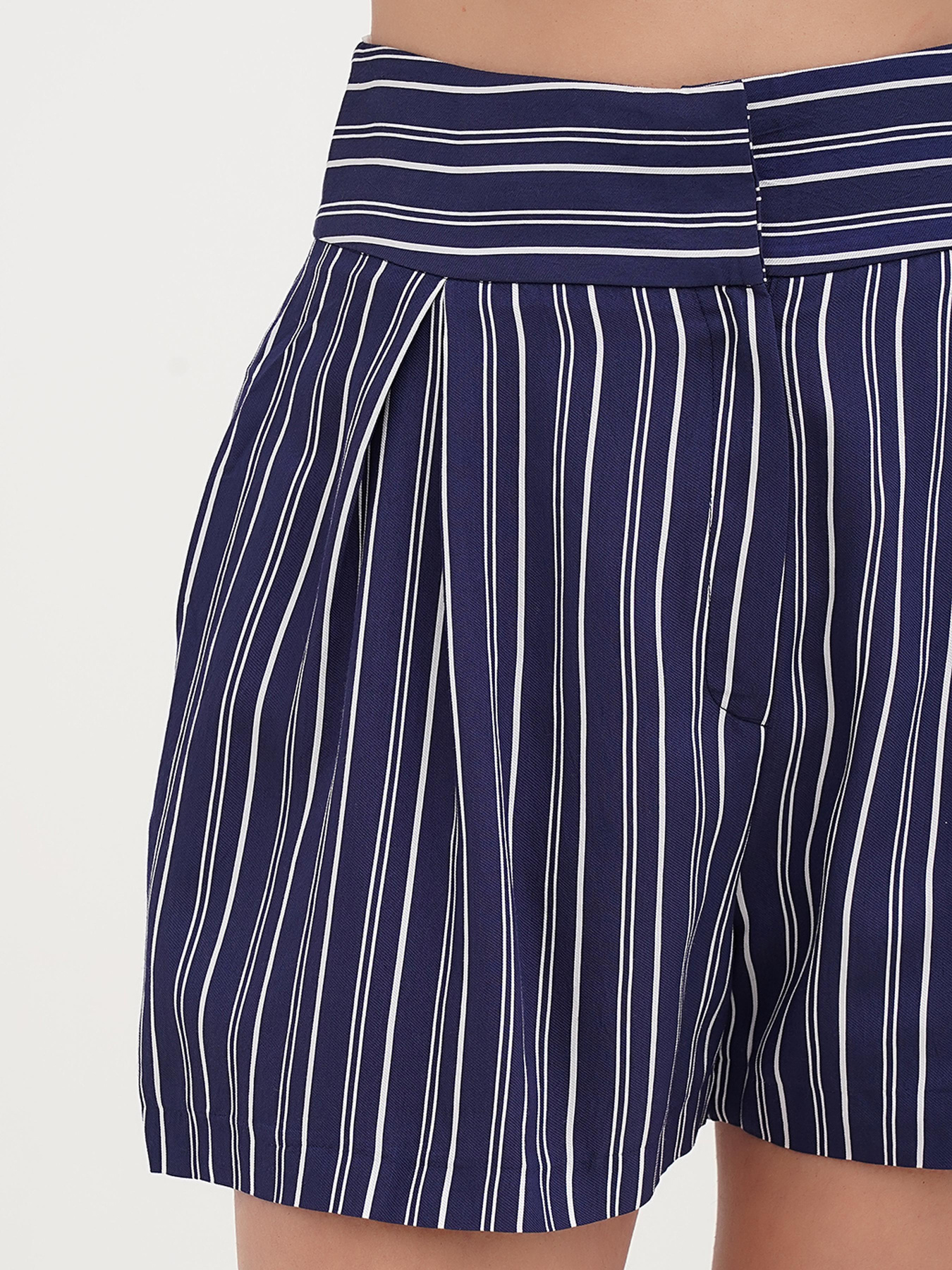 Повседневные шорты Vicolo модель 202-VC-5079 Фото