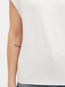 Футболка Vicolo модель 222-VC-2748_белый Фото