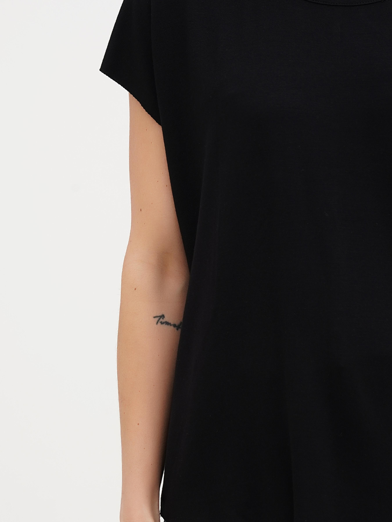 Футболка Vicolo модель 222-VC-2748_черный Фото