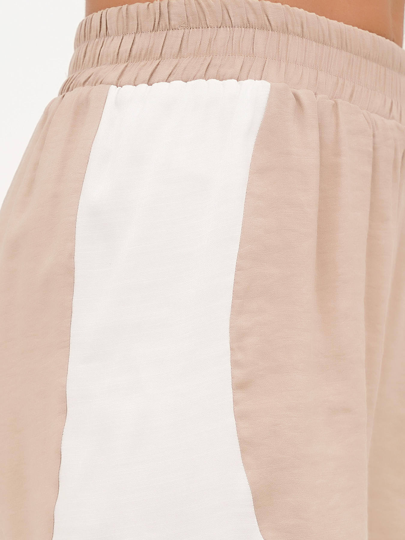 Шорты Vicolo модель 232-VC-4172_бежевый Фото