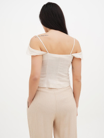 Майка Vicolo модель 222-VC-2910_бежевый Майка Vicolo модель 222-VC-2910_бежевый Фото