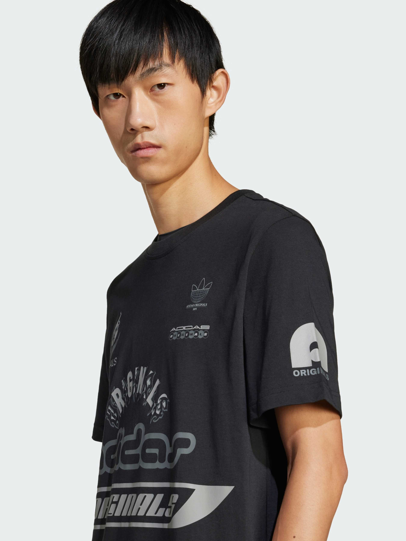 Футболка Adidas Graphics модель JP2676 Фото