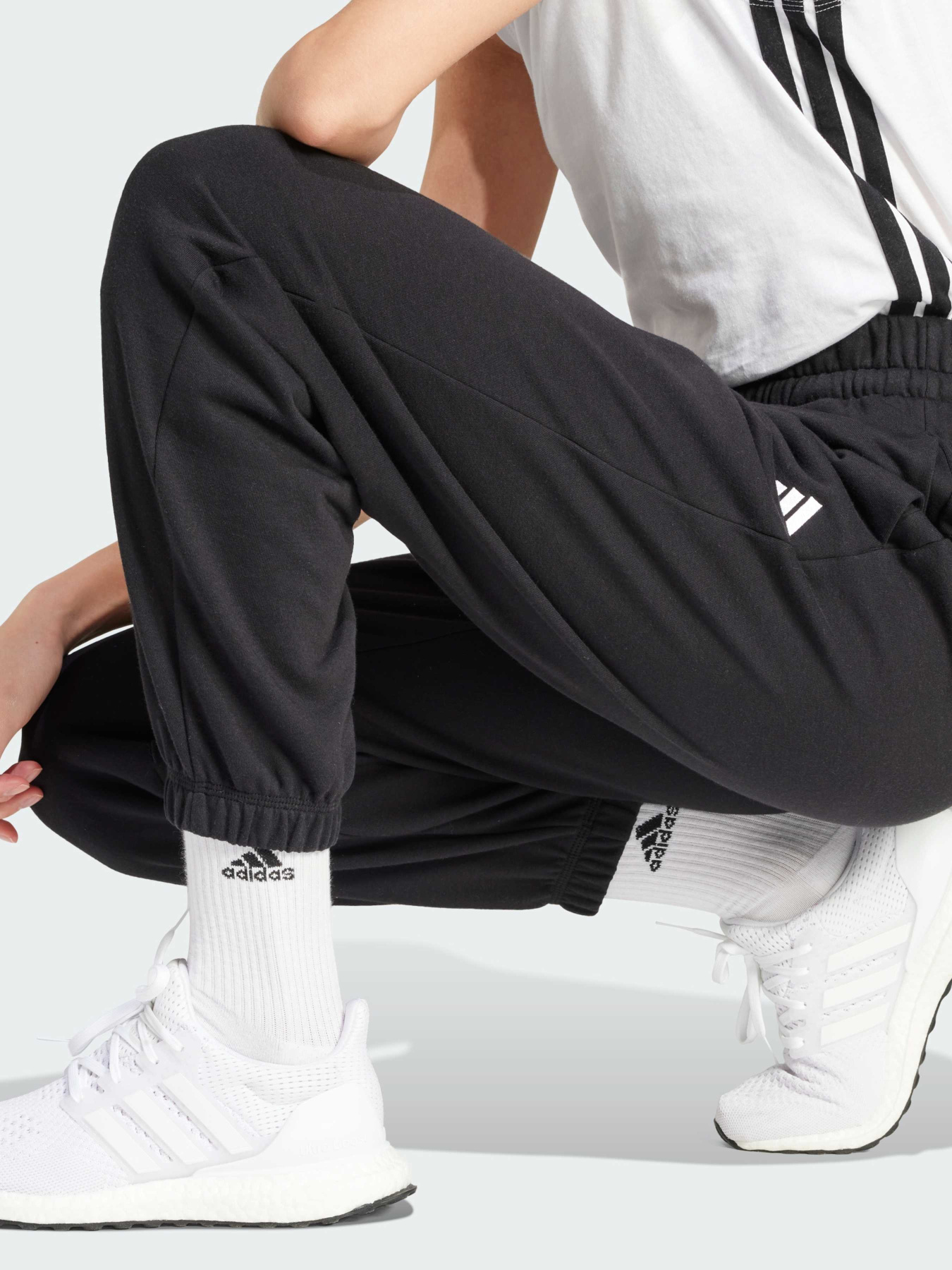 Брюки повседневные Adidas модель JD7999 Фото