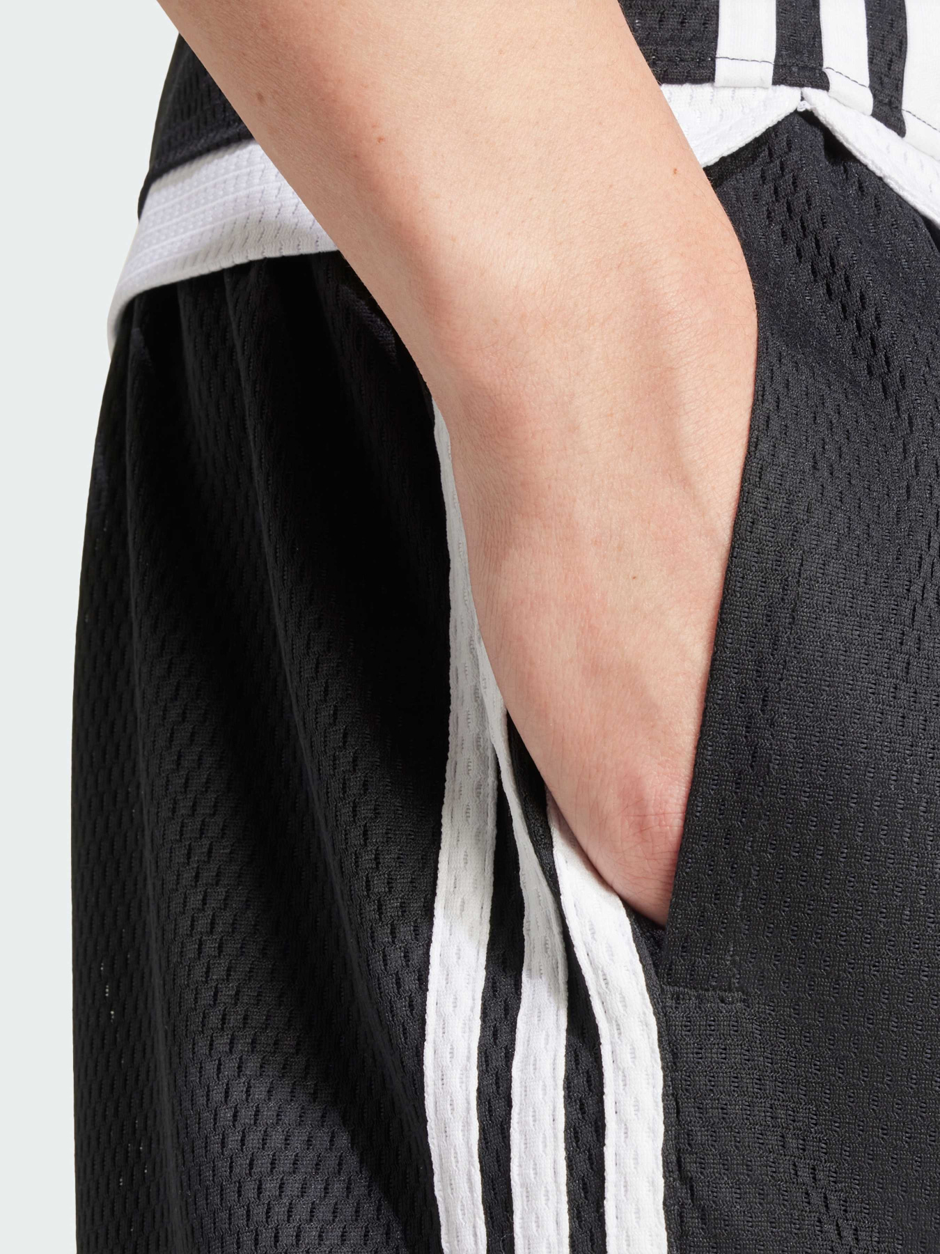 Шорти Adidas Adicolor модель IZ4800 Фото