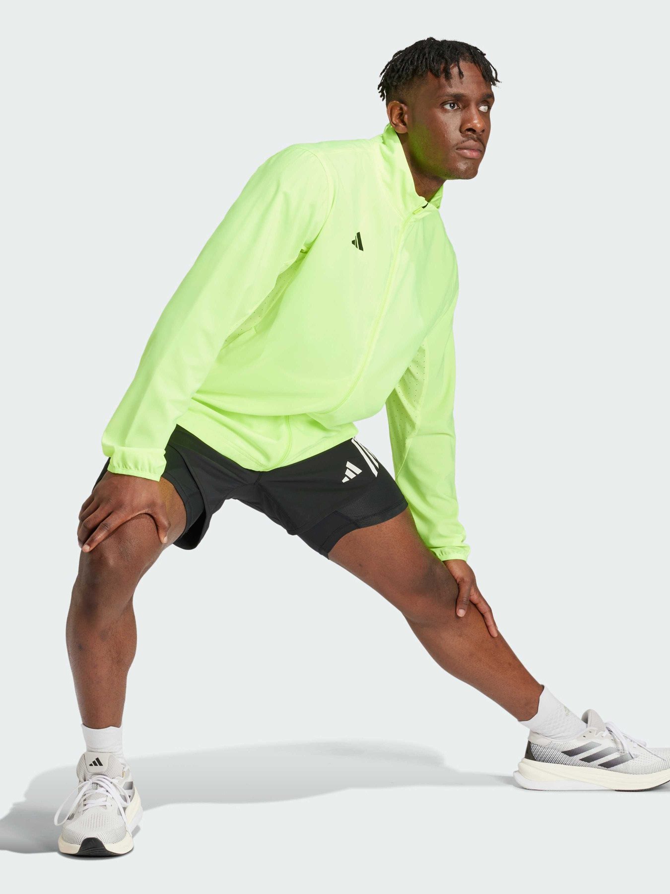 Вітровка Adidas модель IX2839 Вітровка Adidas модель IX2839 Фото