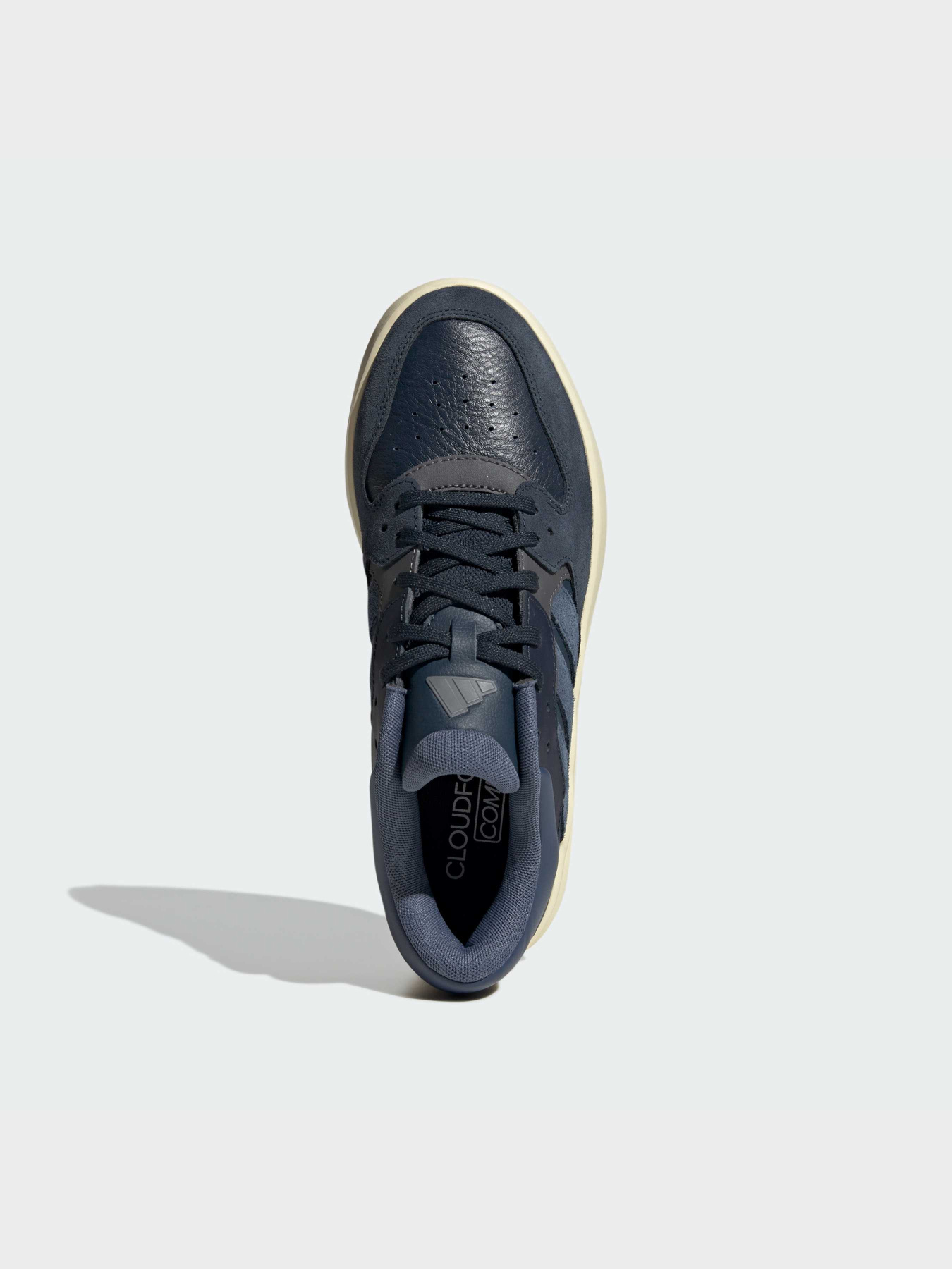 Кроссовки повседневные Adidas модель JP5370 Фото