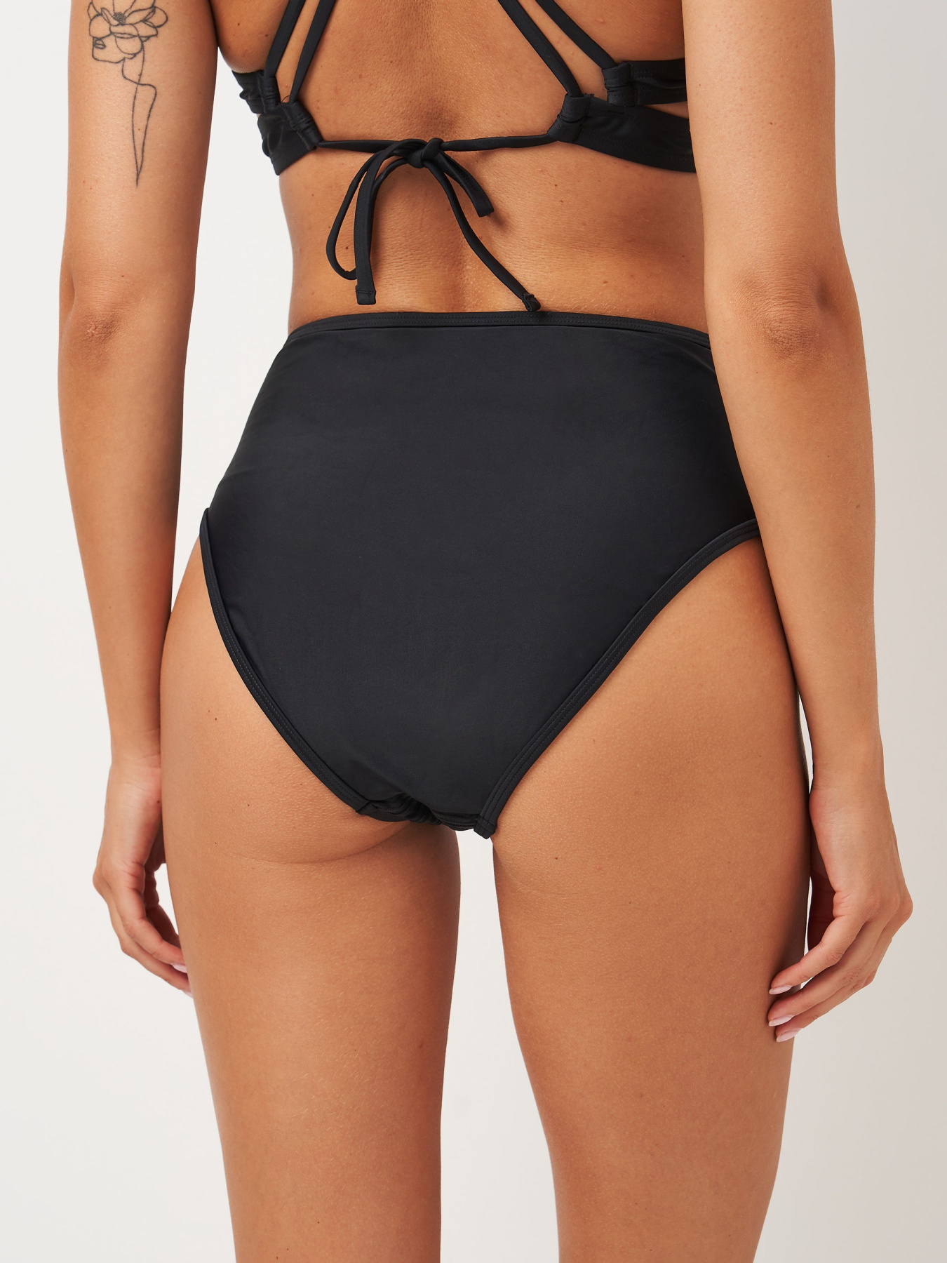 Нижняя часть купальника Cupshe модель 73589 Фото