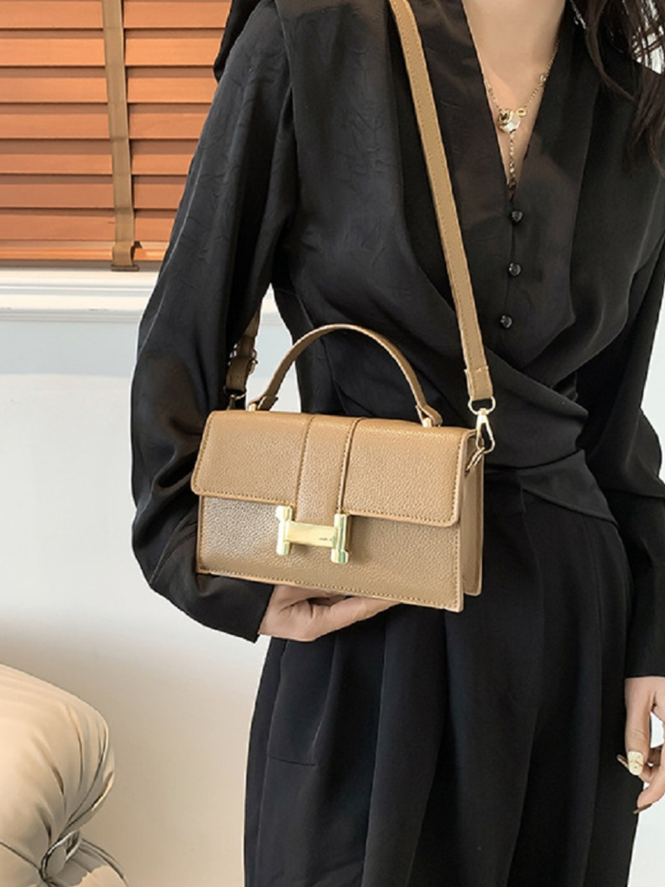 Крос-боді RoyalBag модель P2-6934B Фото