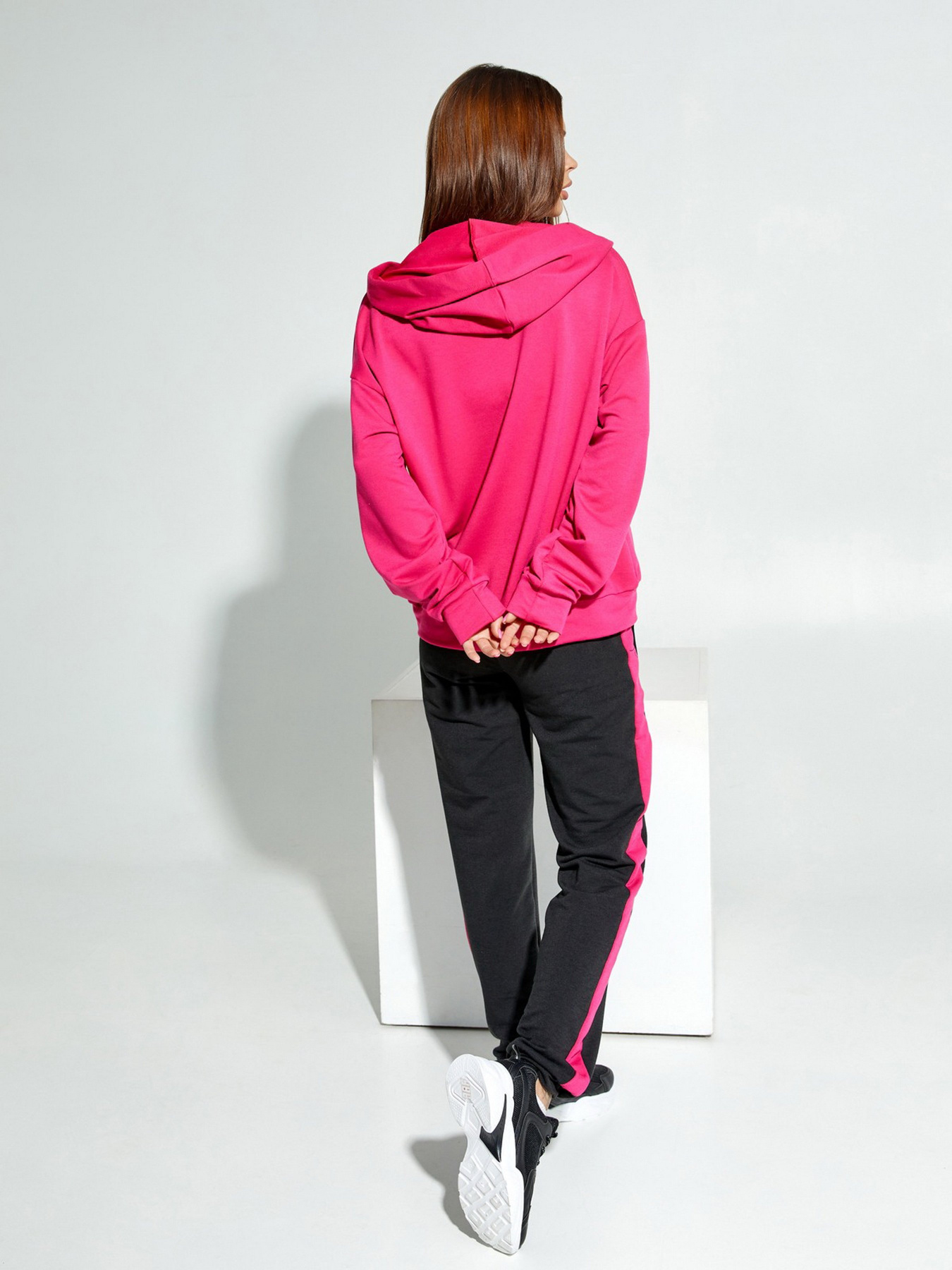 Спортивний костюм ISSA Plus модель 12217_blackraspberry Спортивний костюм ISSA Plus модель 12217_blackraspberry Фото