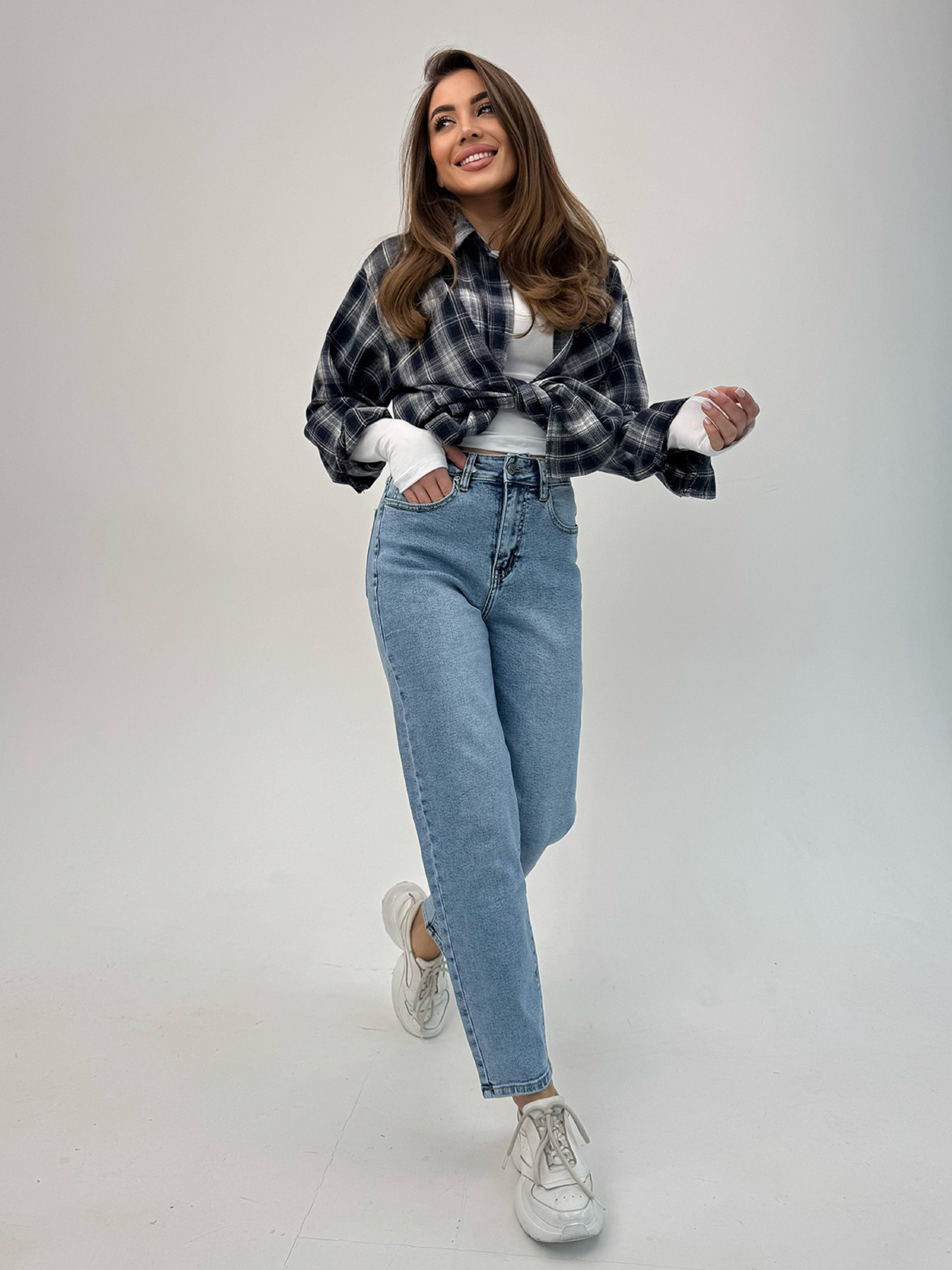 Джинси мом ISSA Plus модель WN20-696_голубой Фото